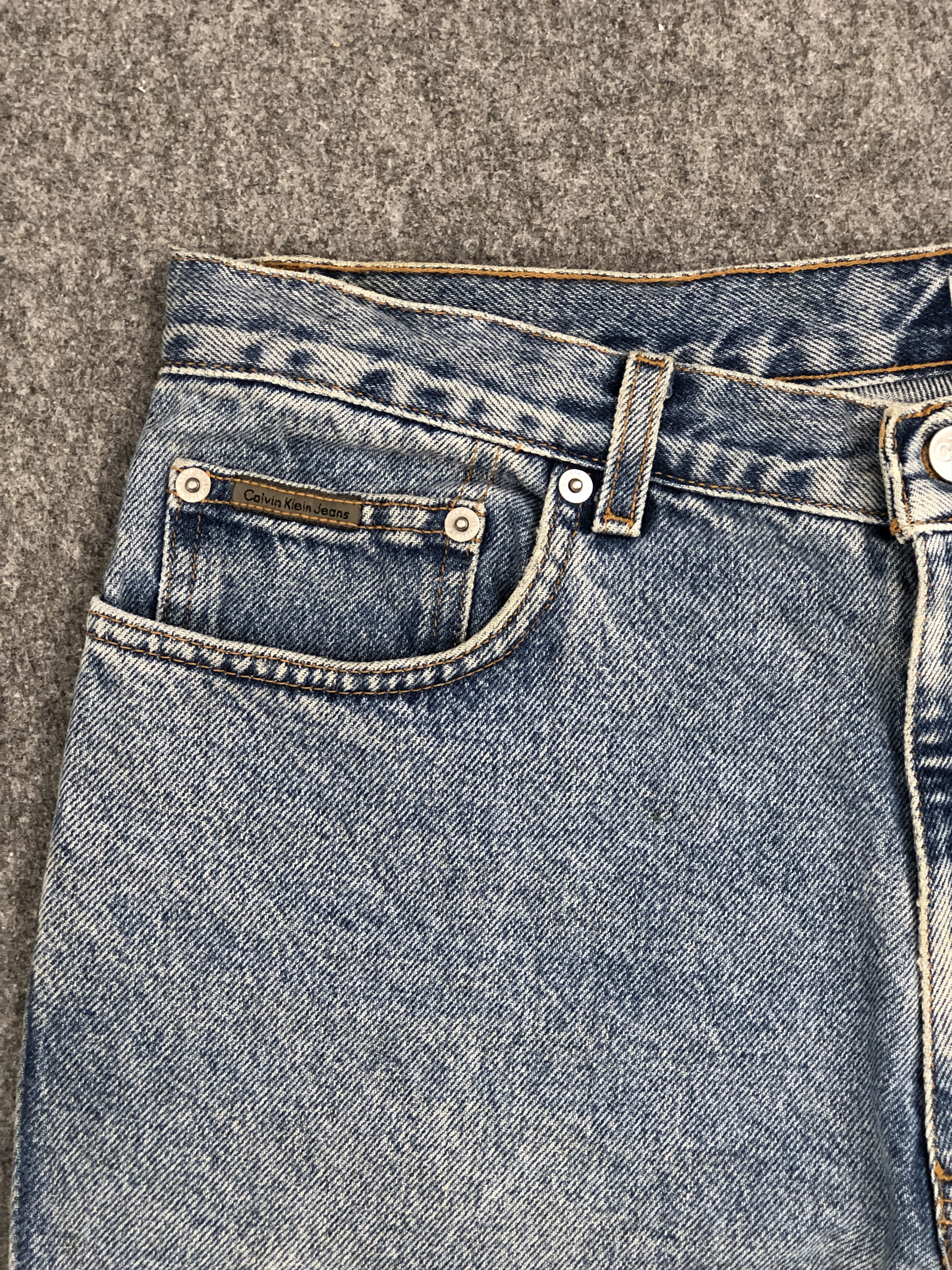Calvin Klein Vintage Calvin Klein Faded Blue Jeans 34x30.5 S0024 Size US 34 / EU 50 - 8 Thumbnail
