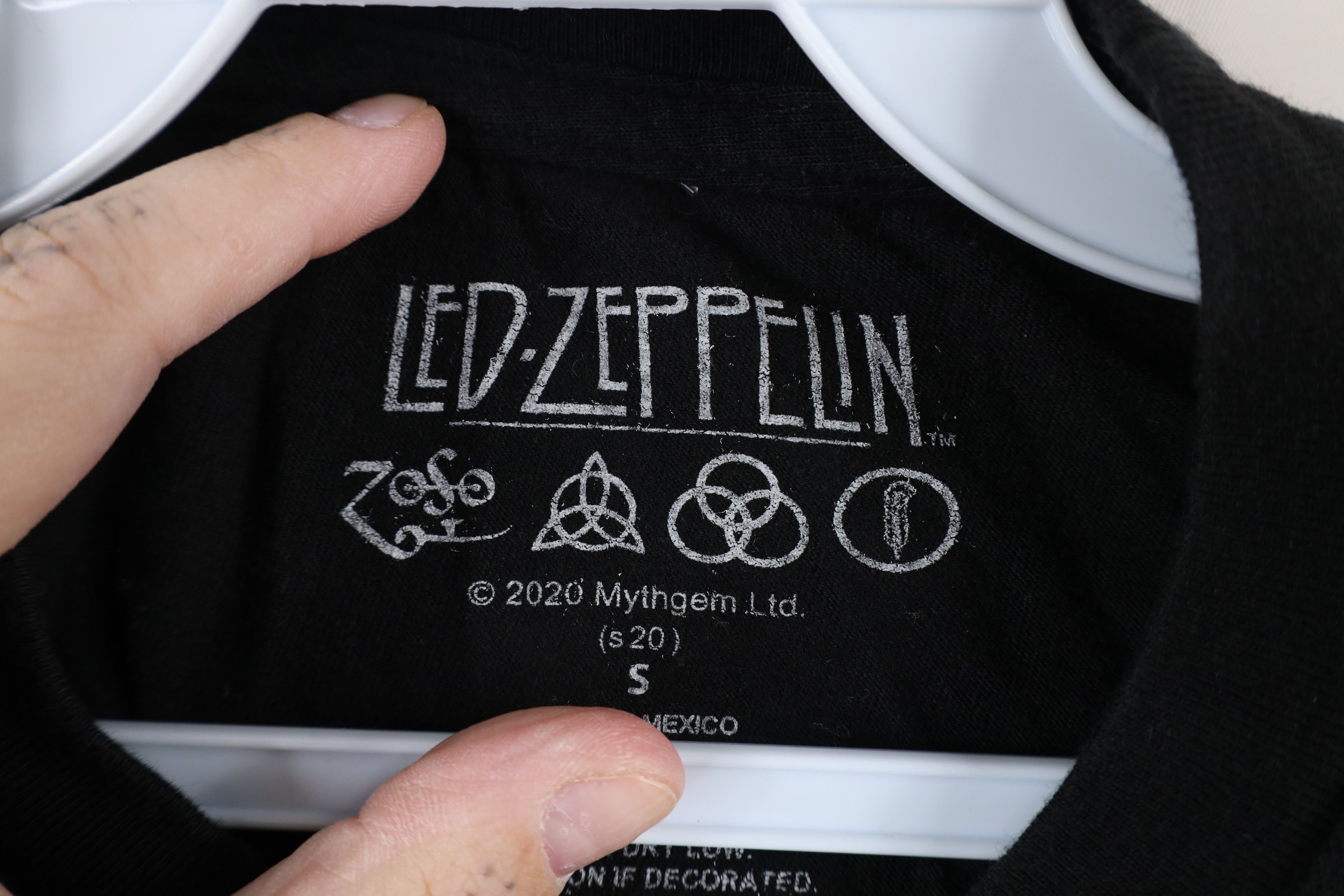 Vintage Retro 1977 Tour Led Zeppelin Band Short Sleeve T-Shirt Black Size US S / EU 44-46 / 1 - 5 Thumbnail