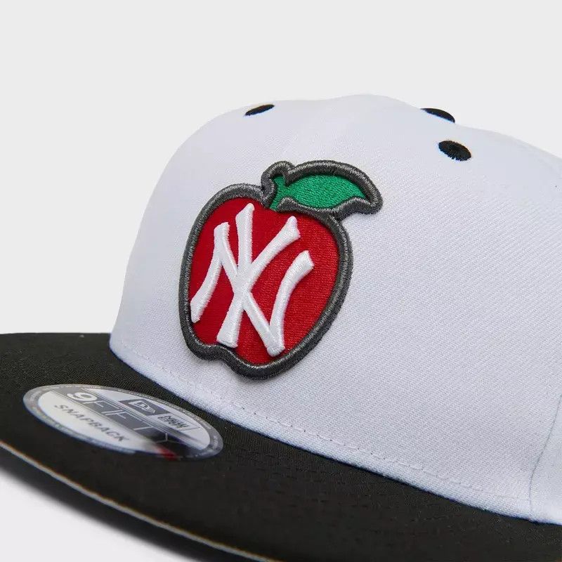 New Era × New York Yankees New Era New York Yankees Apple 9FIFTY Snapback Hat Size ONE SIZE - 5 Thumbnail