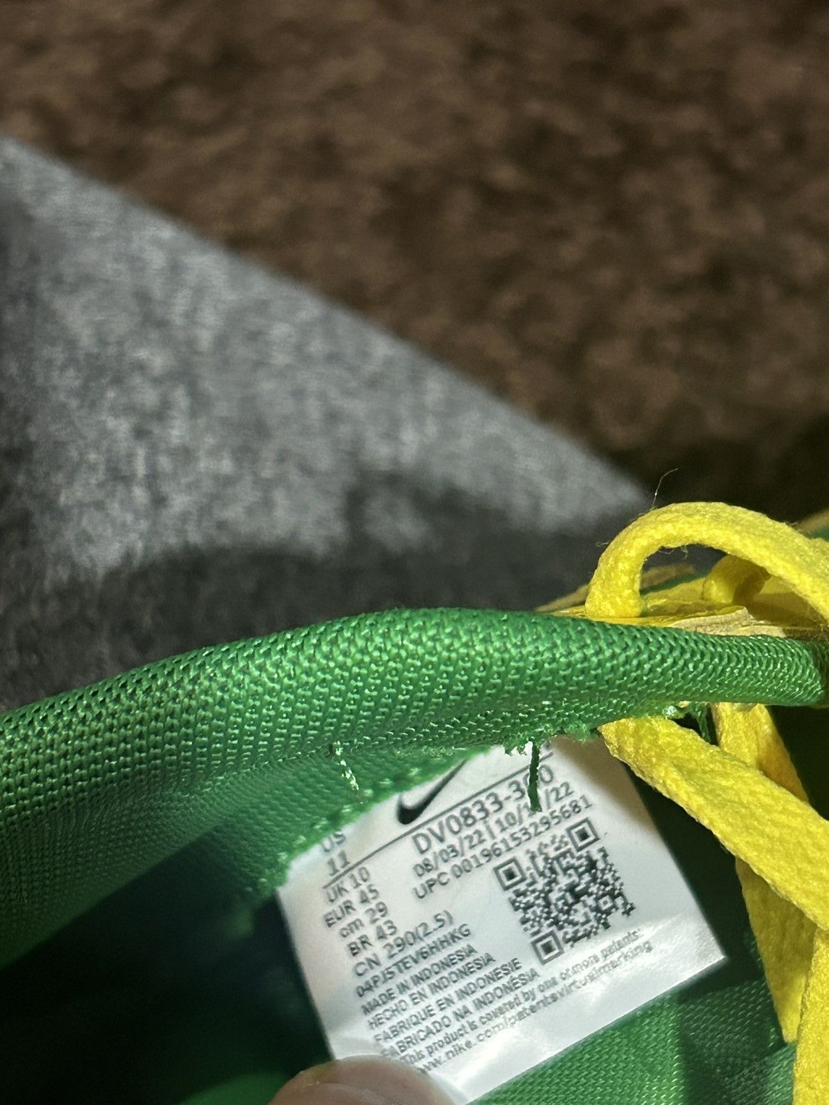 Designer Nike dunk low reverse Brazil Size US 11 / EU 44 - 7 Thumbnail