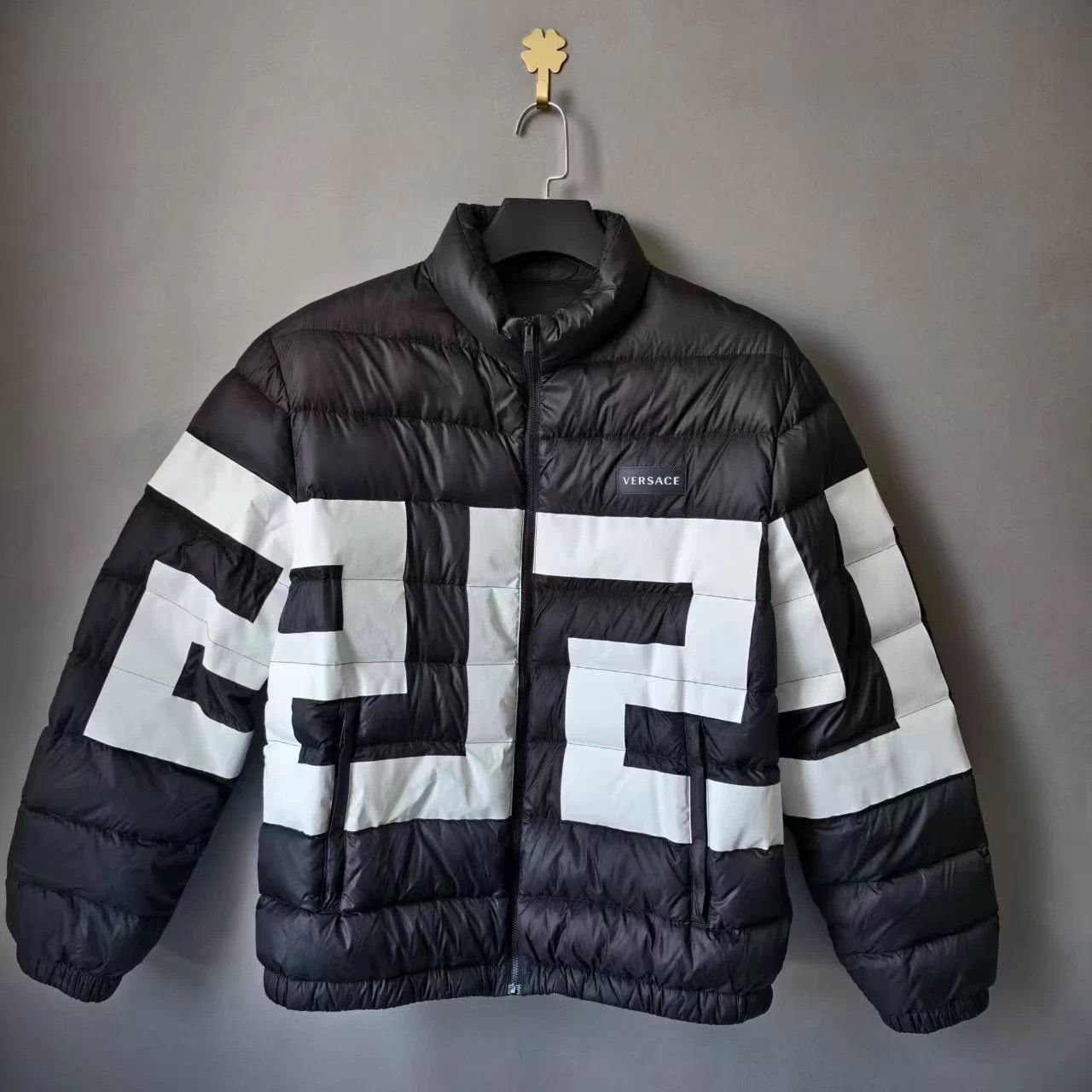 Versace VERSACE Greek Key Logo Puffer 52 99 Size US L / EU 52-54 / 3 - 1 Thumbnail