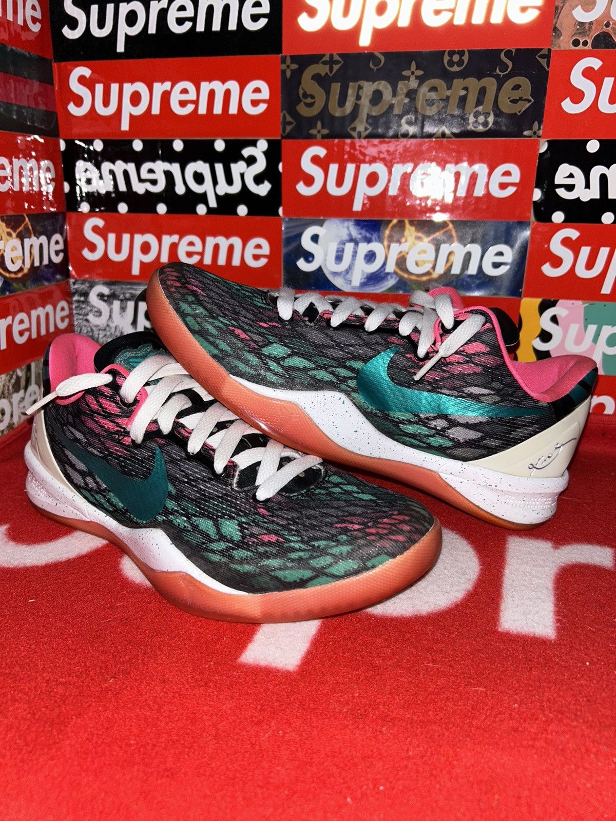Nike Nike Zoom Kobe 8 iD South Beach 586181-992 size 7.5 nikeID Size US 7.5 / EU 40-41 - 1 Thumbnail