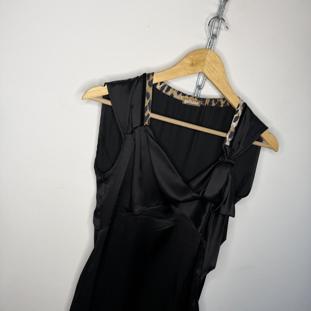John Galliano John Galliano Vintage Y2K Silk Top Blouse Panter Avant Garde Size S / US 4 / IT 40 - 3 Thumbnail