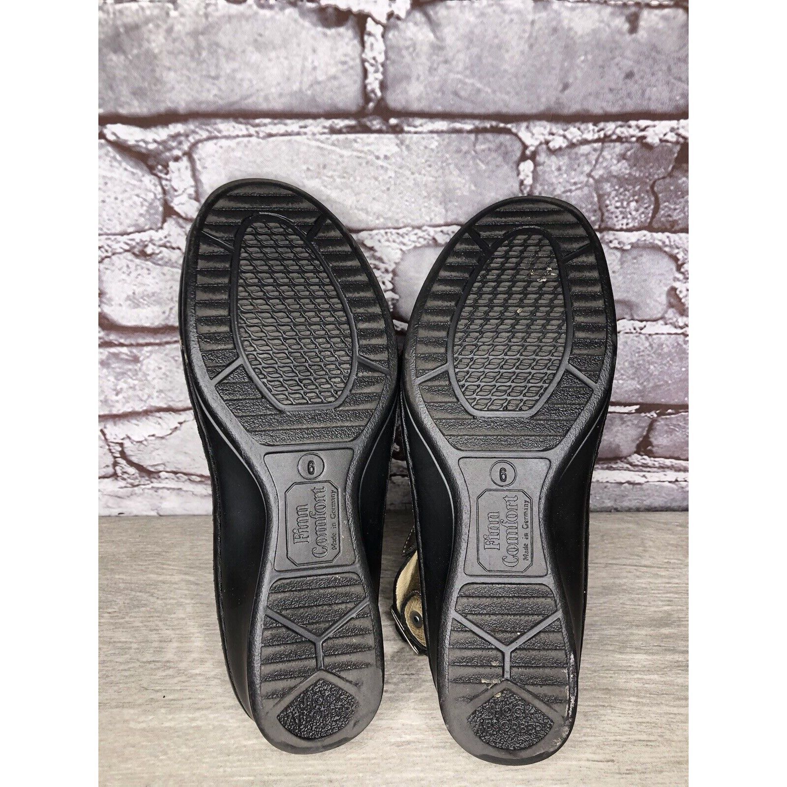 Other FINN COMFORT Adana Pewter Metallic Leather Strap Wedge Sanda Size US 8 / IT 38 - 7 Thumbnail