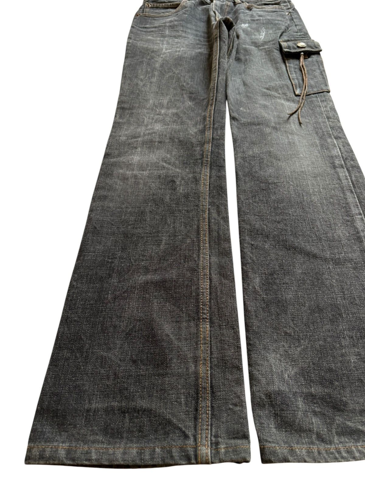 Designer × Japanese Brand Vintage Japanese Brand Cargo Faded Wash Flare Jeans Size US 29 - 6 Thumbnail