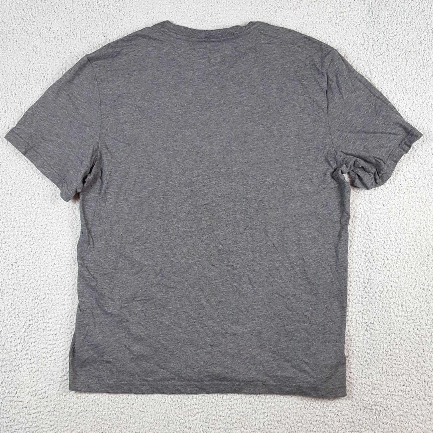 UNTUCKit UNTUCKit T-Shirt, Gray, Breathable, Lightweight, Moisture Wicking, Athletic, Size L, Crew Neck, Short Sleeve, Logo, Embroidered, Cotton, Regular, Men Size US L / EU 52-54 / 3 - 4 Thumbnail