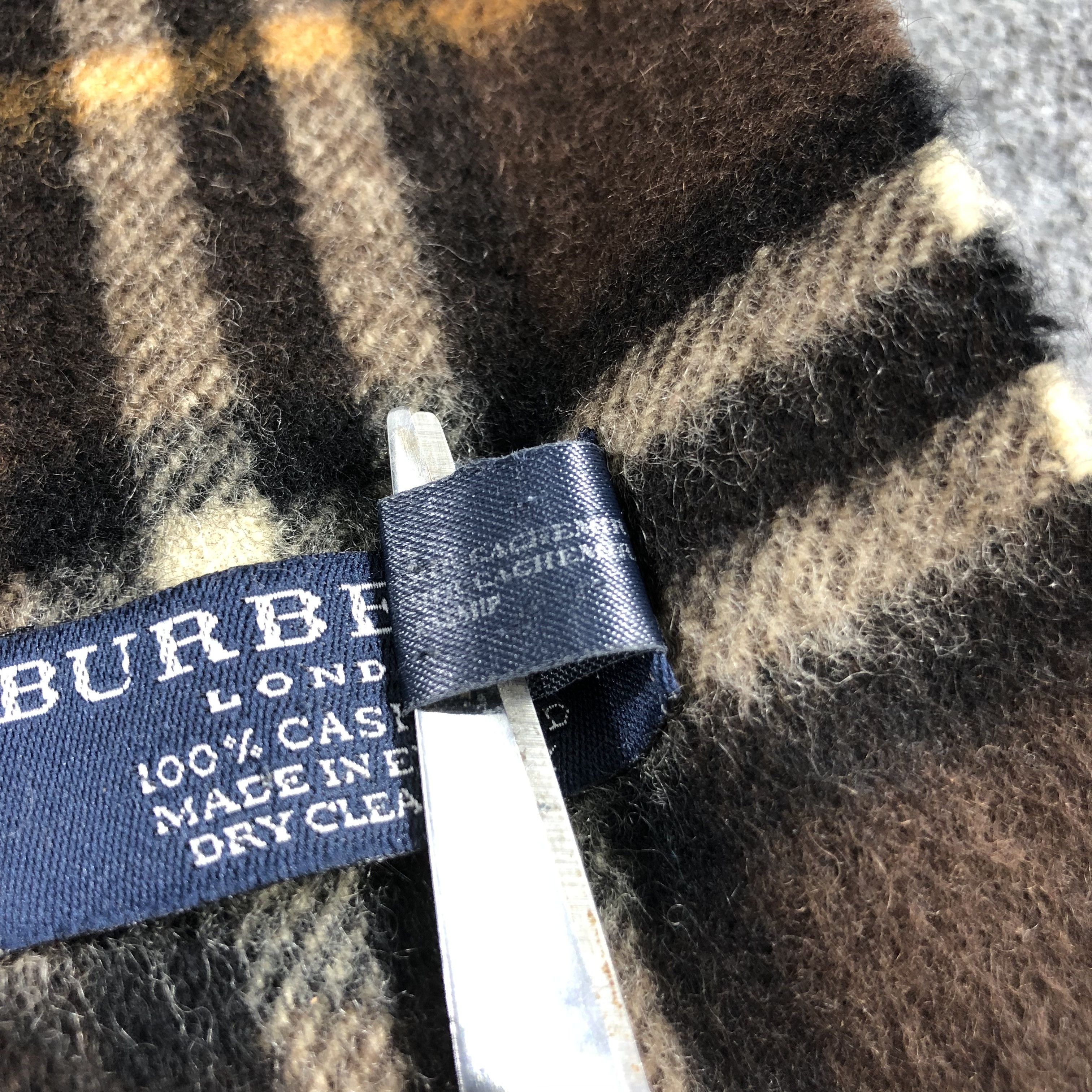Burberry Burberry Nova Check Brown Scarf Muffler Cashmere V982 Size ONE SIZE - 4 Thumbnail