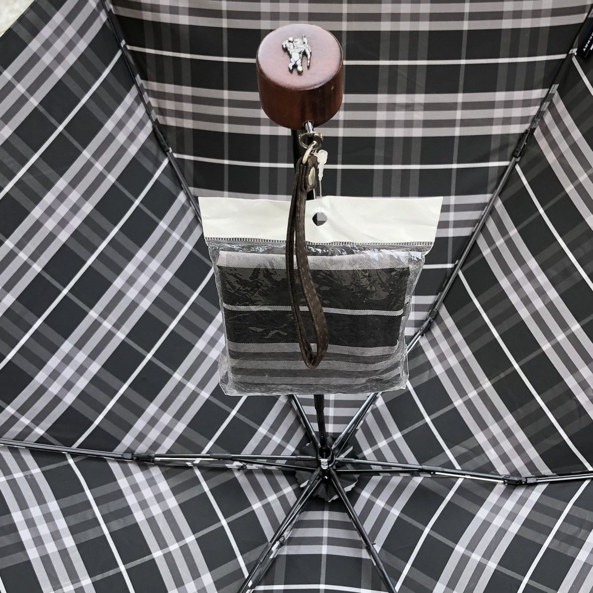 Burberry Burberry Checked Novacheck Waterproof Folding Umbrella Size ONE SIZE - 13 Thumbnail