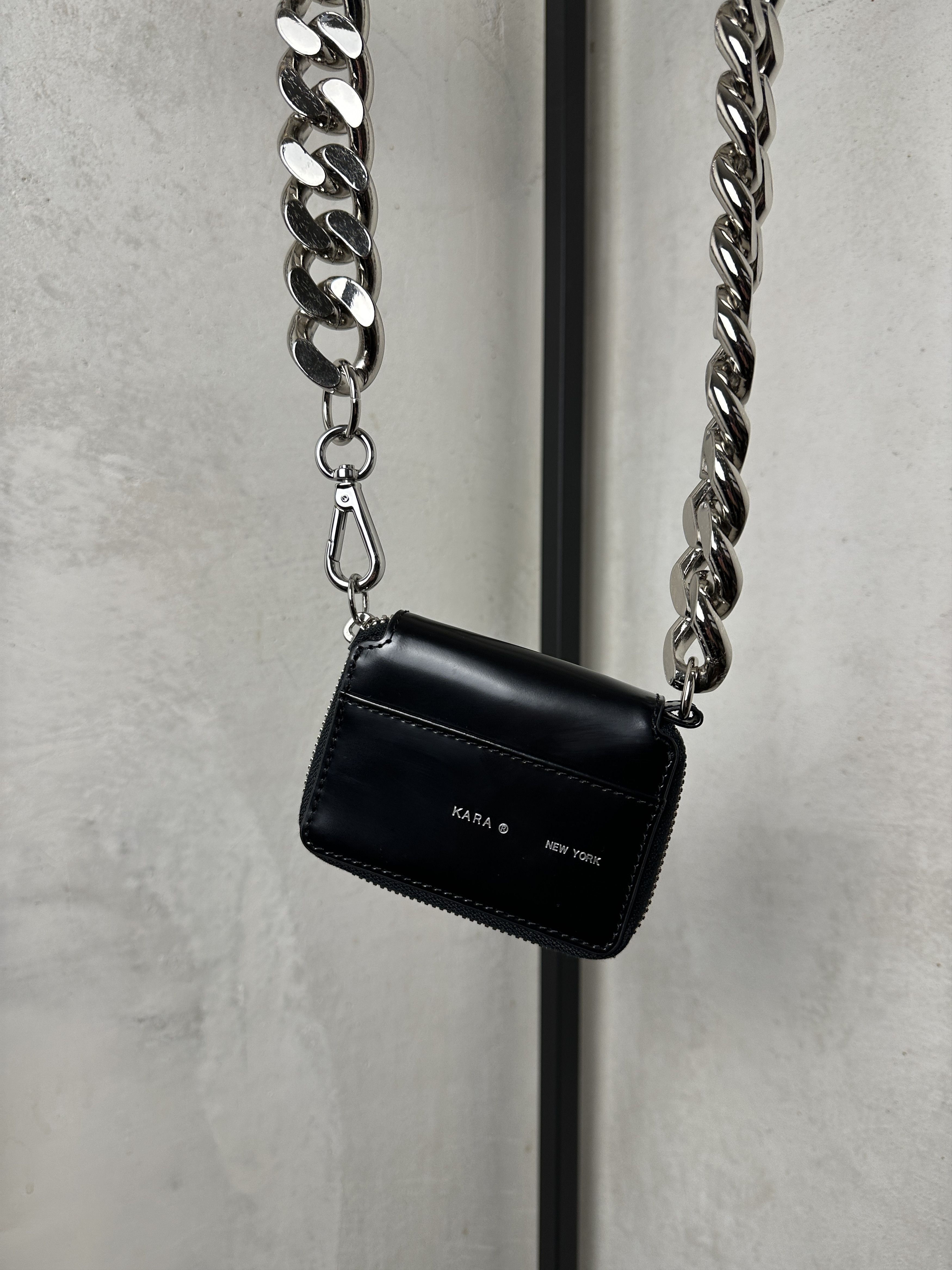 KARA KARA Chain-Linked Leather Mini-Bag Size ONE SIZE - 8 Thumbnail