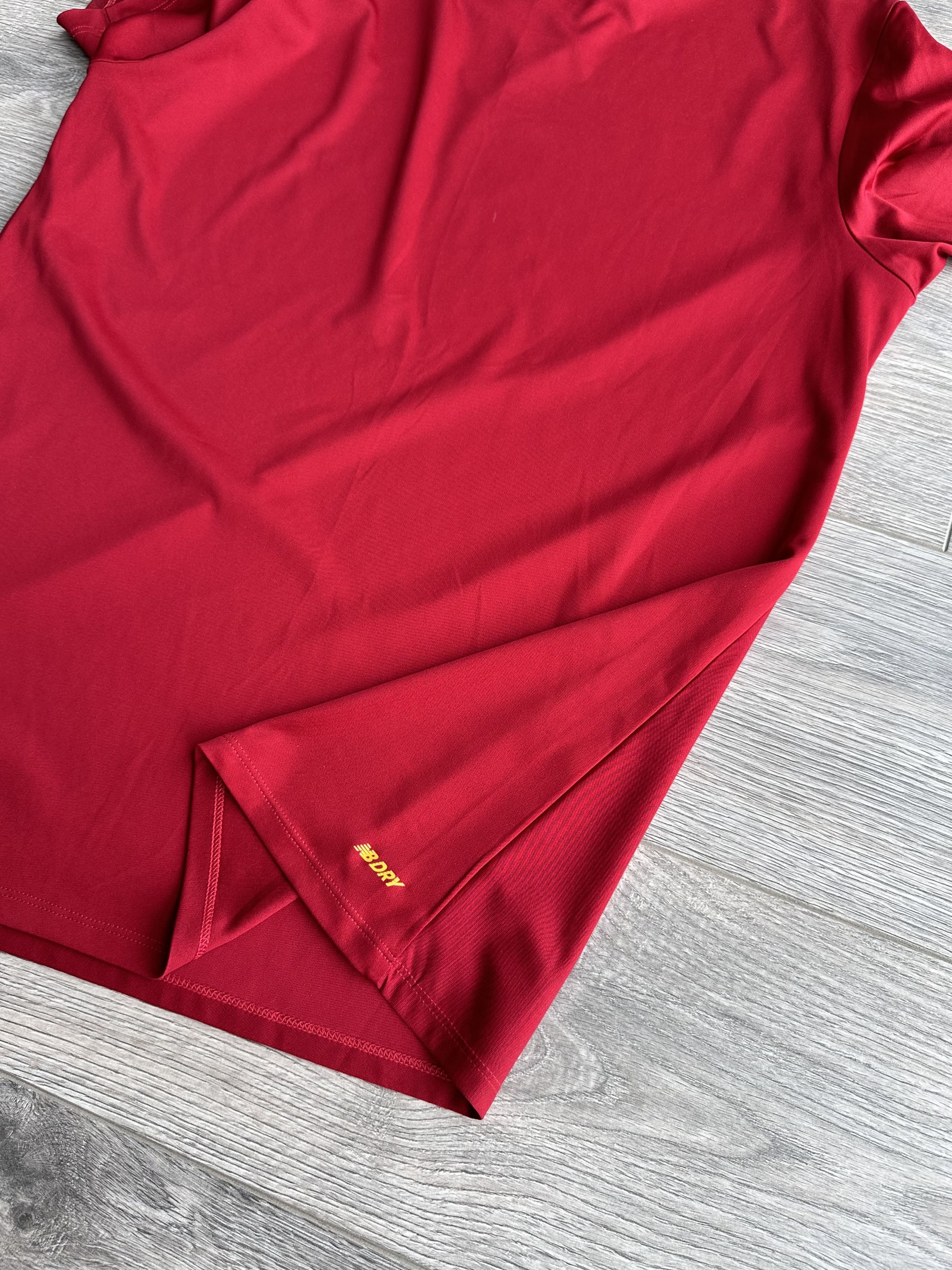 New Balance New Balance Liverpool soccer jersey Size US M / EU 48-50 / 2 - 7 Thumbnail