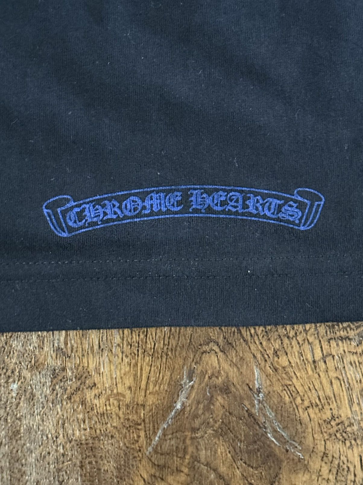 Chrome Hearts NEW Chrome hearts blue neck logo t shirt Size US L / EU 52-54 / 3 - 3 Thumbnail