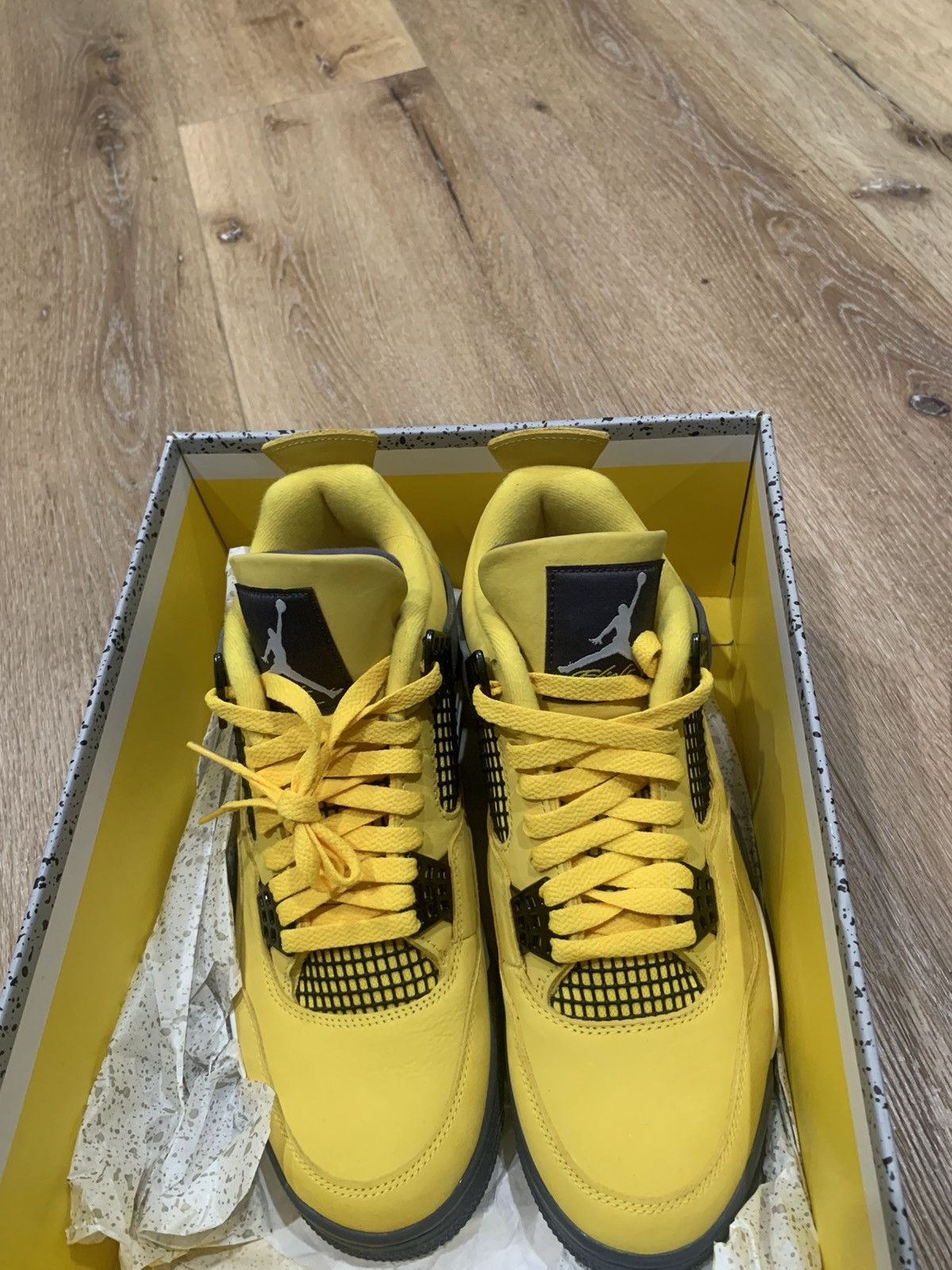 Jordan Brand Retro Jordan 4 Lightning BRAND NEW Size US 9.5 / EU 42-43 - 4 Thumbnail