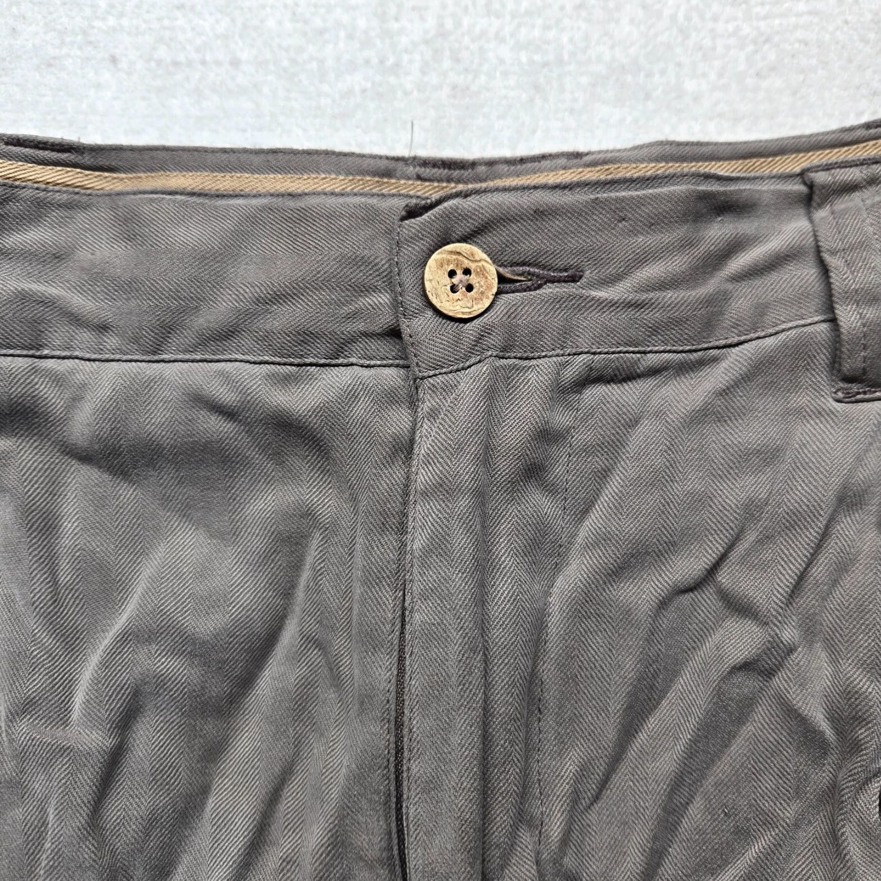 Vintage Jamaica Jaxx Pants Shorts Silk Beige 34 Adult Men 100% Silk Waist 34 Beige Jamaica Jaxx Pants Shorts Silk 34 Men Mens Size US 34 / EU 50 - 2 Thumbnail