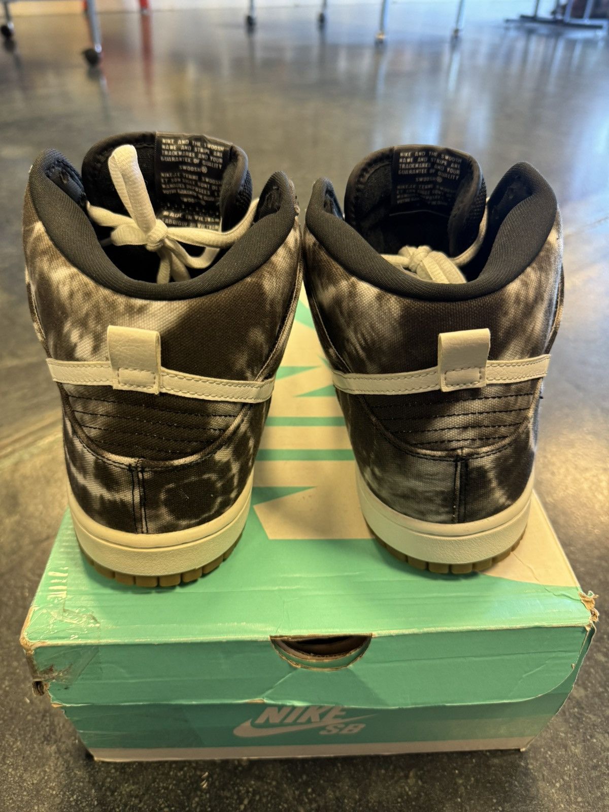 Nike SB Dunk High SB Tie Dye Size US 10.5 / EU 43-44 - 4 Thumbnail