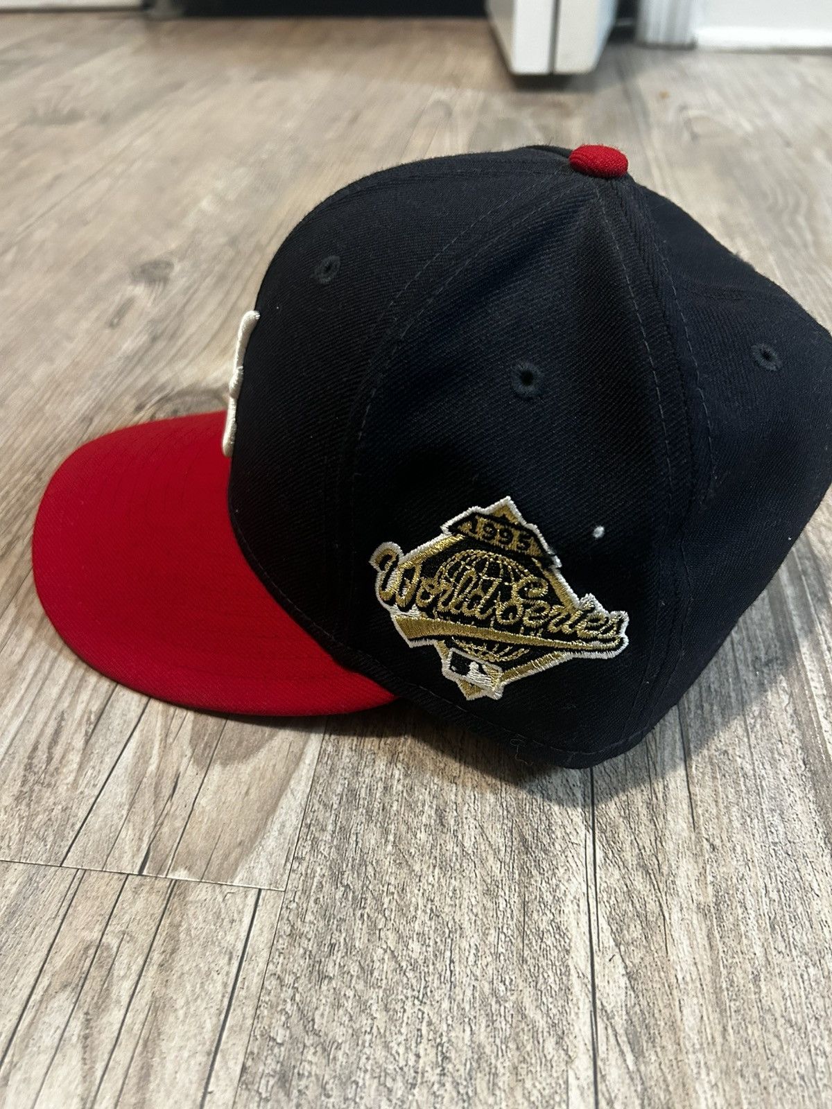 MLB Atlanta Braves 1995 World Series Hat Size ONE SIZE - 2 Thumbnail