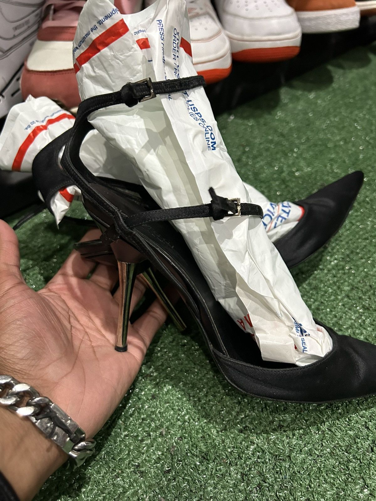 Gucci Vintage gucci ankle wrap heel 6 Size US 6 / IT 36 - 2 Thumbnail