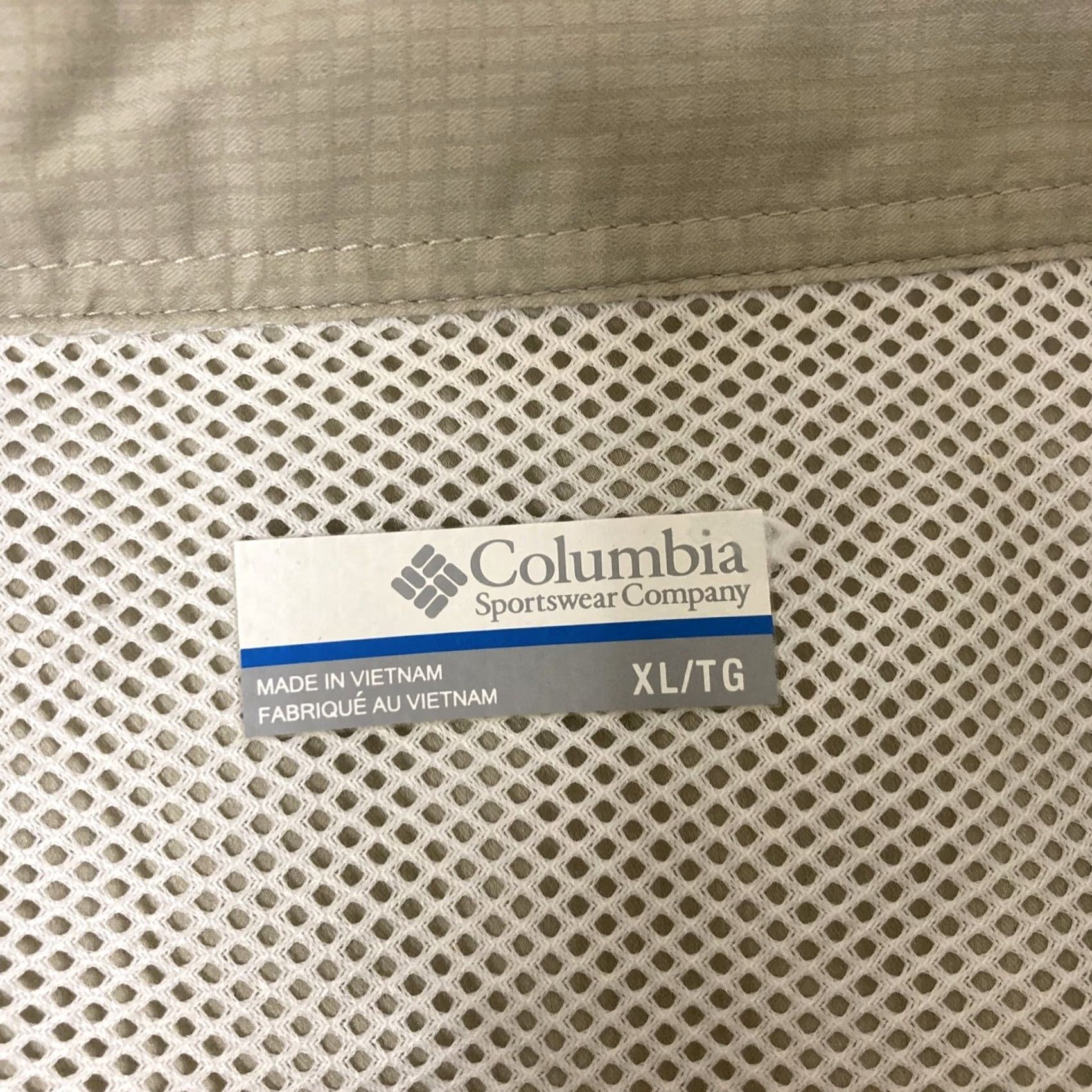 Vintage Columbia PFG Omni-Shade Shirt XL Beige Short Sleeve Button-Up Outdoors Vest Vented Pockets Men Size US XL / EU 56 / 4 - 2 Thumbnail