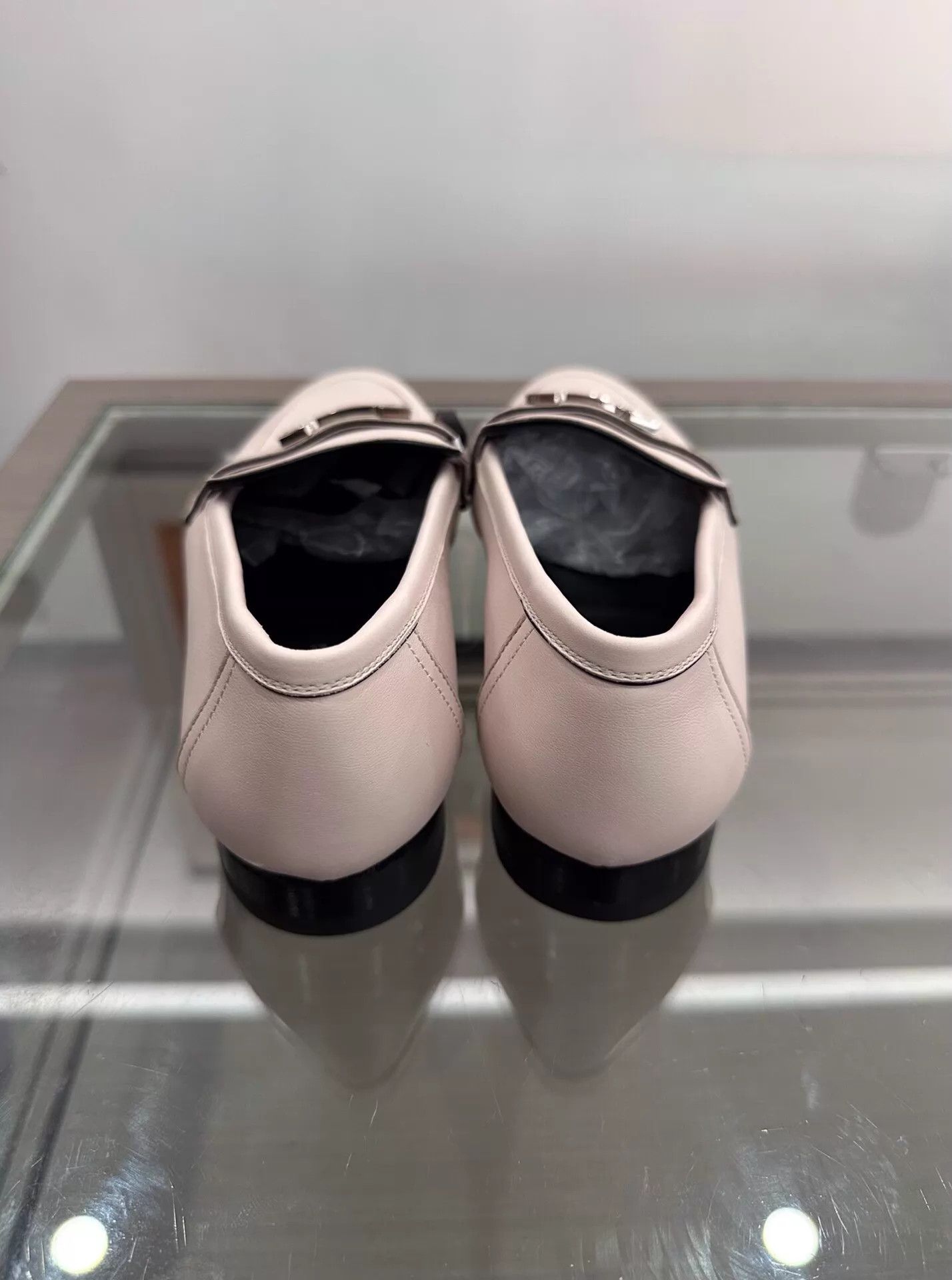Hermes Hermes Women's Light Pink Silver H Logo Loafer Size US 5.5 / IT 35.5 - 5 Thumbnail