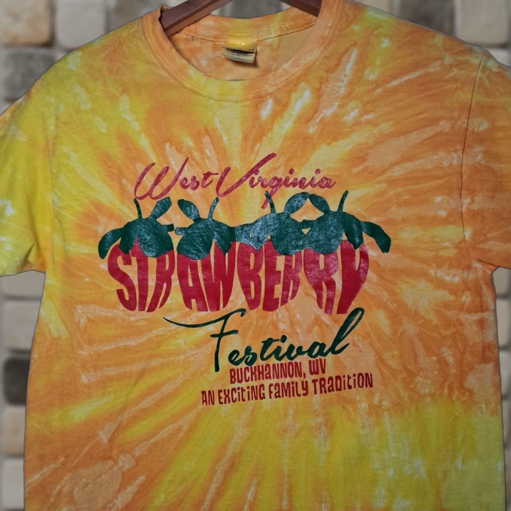 Gildan West Virginia Strawberry Festival Shirt Small Yellow Orange Tie Dye Strawberries Shirt Size US S / EU 44-46 / 1 - 1 Thumbnail