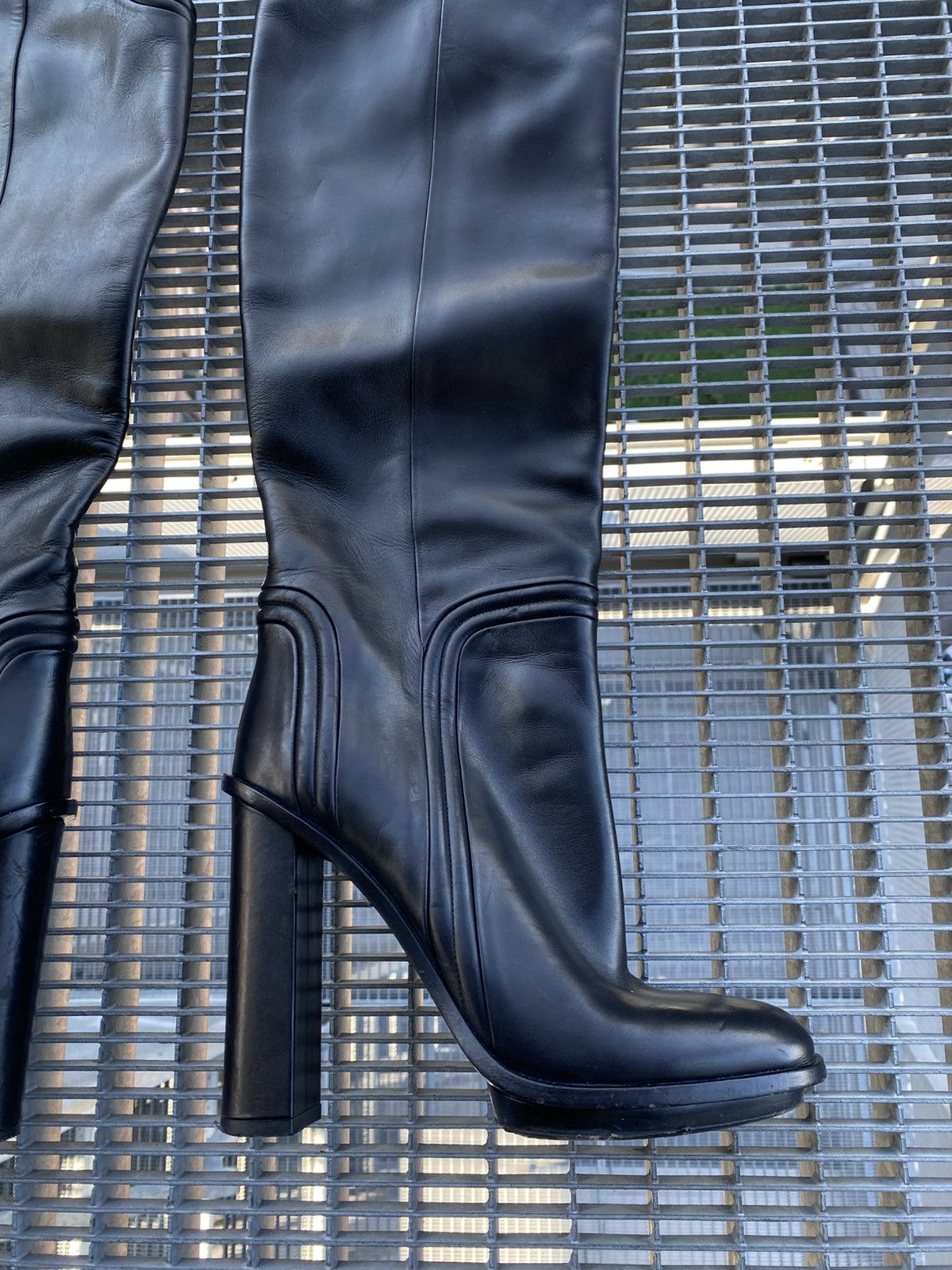 Gucci Gucci Calfskin Leather Boots Heels Knee High Size US 9 / IT 39 - 9 Thumbnail