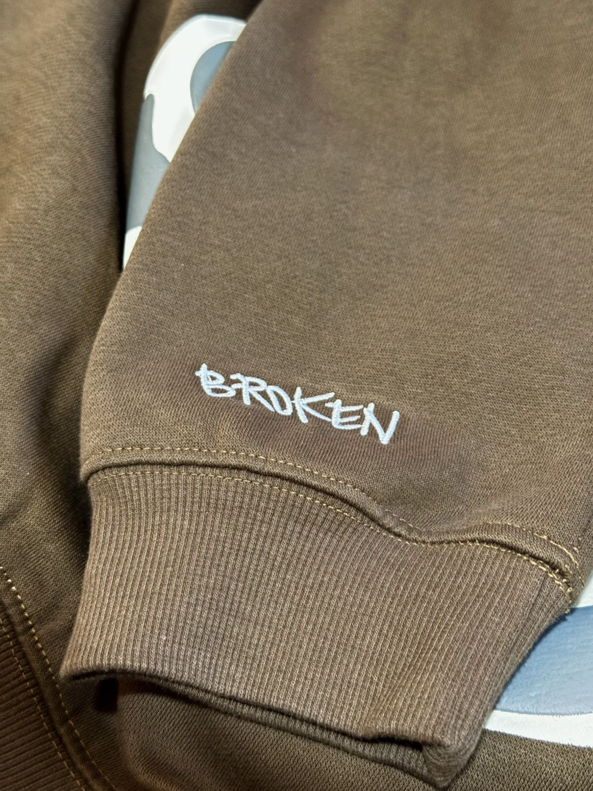 Broken Planet Broken planet out of sight hoddie Size US M / EU 48-50 / 2 - 6 Thumbnail