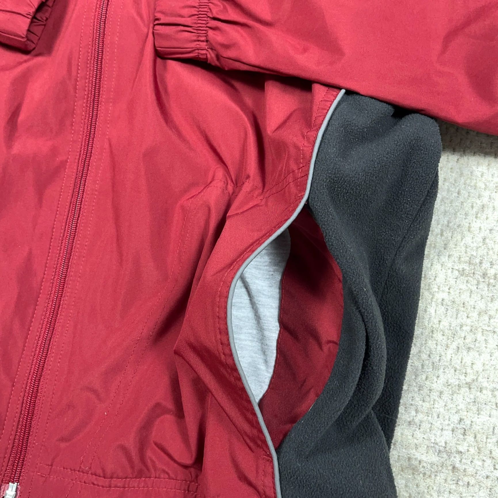 Reebok VINTAGE Reebok Jacket Men L Red Windbreaker Track Suit Warm Up 80s 90s Logo Size 42R - 6 Thumbnail