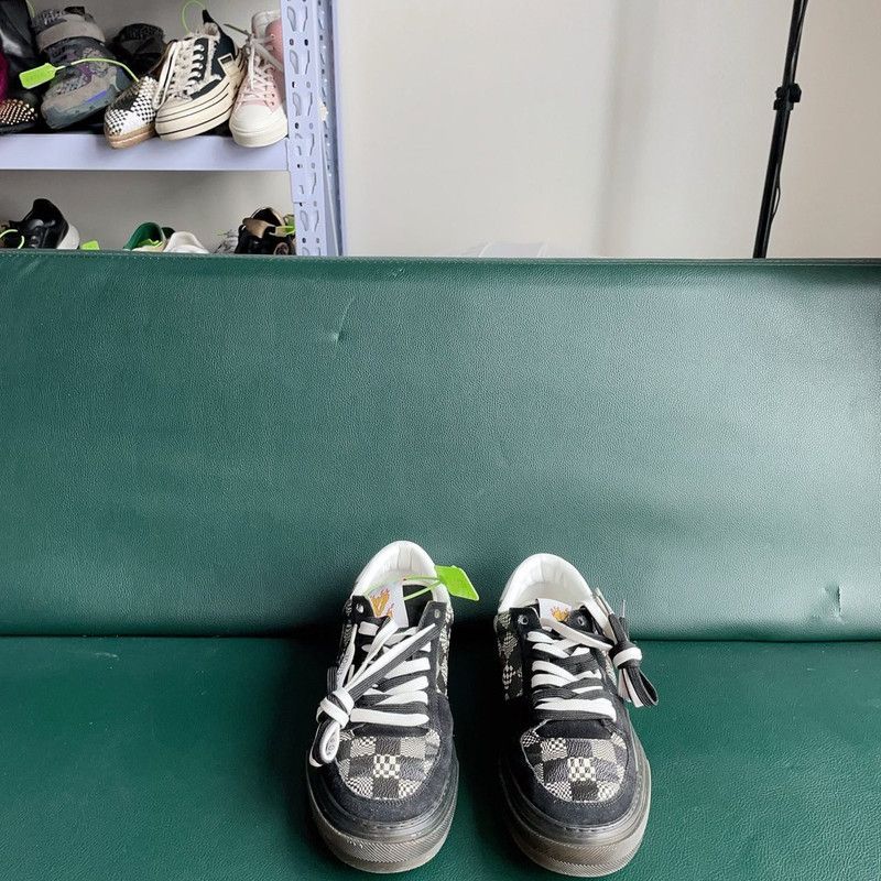 Louis Vuitton Louis Vuitton Ollie Low-Top Sneaker in Black 0079 Size US 8.5 / EU 41-42 - 1 Thumbnail