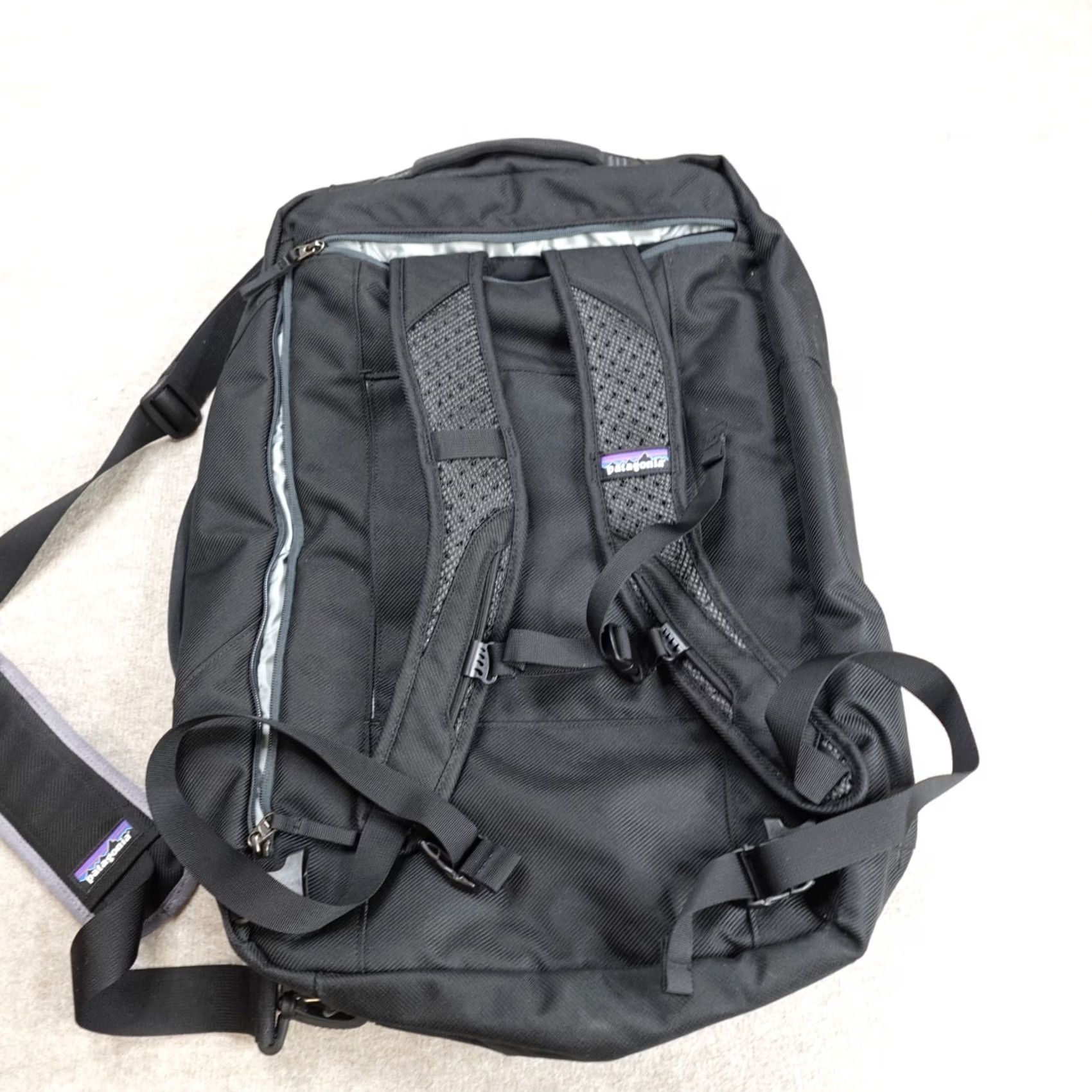 Patagonia Patagonia Bag Medium Black Transport MLC 45L Embroidered Invidia Size ONE SIZE - 2 Thumbnail