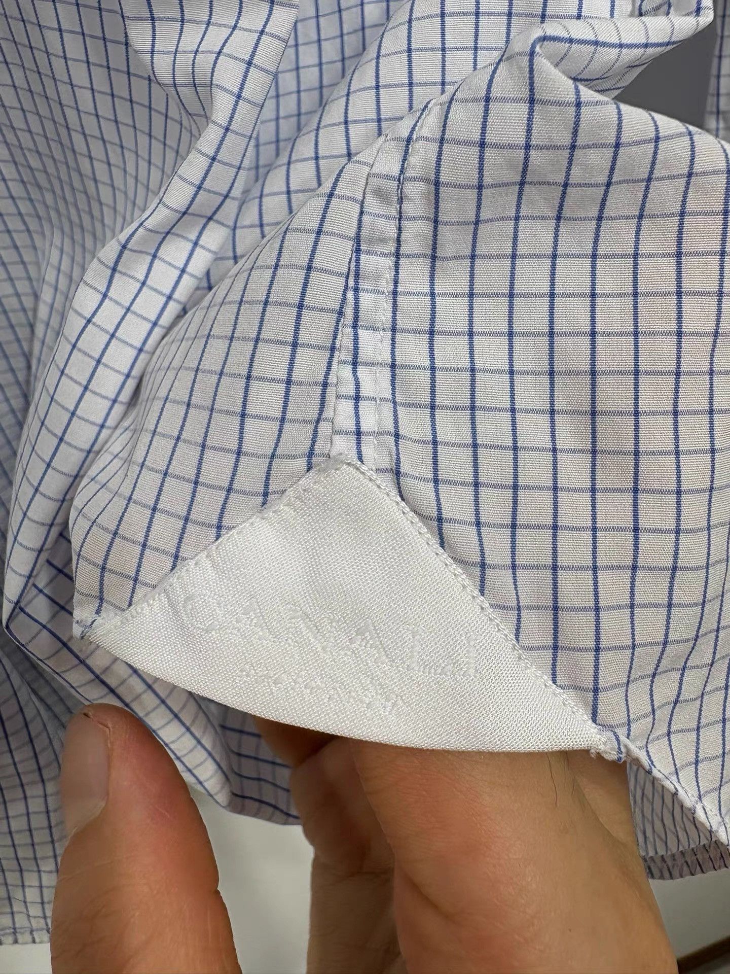 Canali Canali Blue and White Plaid Slim Fit Shirt K29 Size US L / EU 52-54 / 3 - 7 Thumbnail
