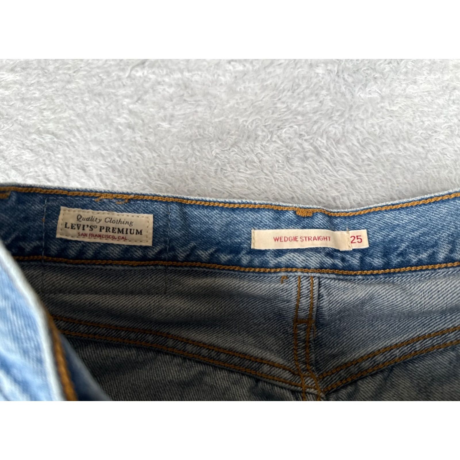 Levi's Levi's Jeans Women 25 Blue Denim Wedgie Straight Distressed 25x25 500 Series Size 42" / US 20 - 6 Thumbnail