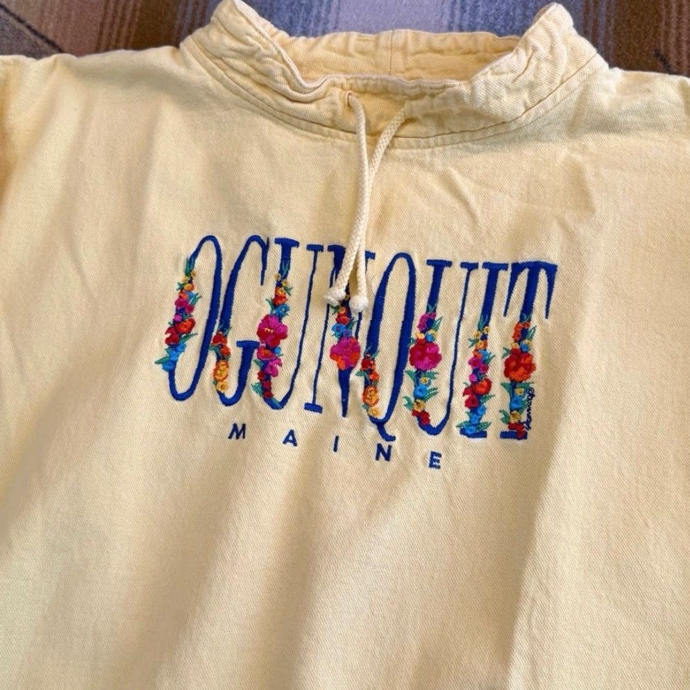 VINTAGE Ogunquit Maine Embroidered Sweatshirt 2XL Women’s 90s Flowers Pullover Sweatshirt Yellow Women