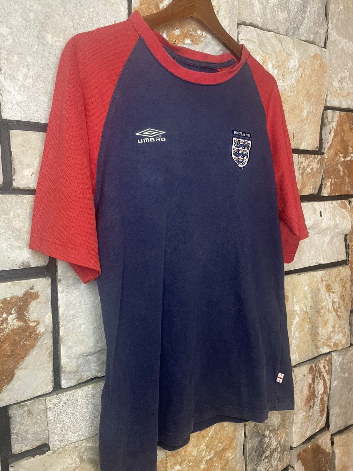 Umbro Vintage Michael Owen England Jersey x Umbro Size US M / EU 48-50 / 2 - 5 Thumbnail