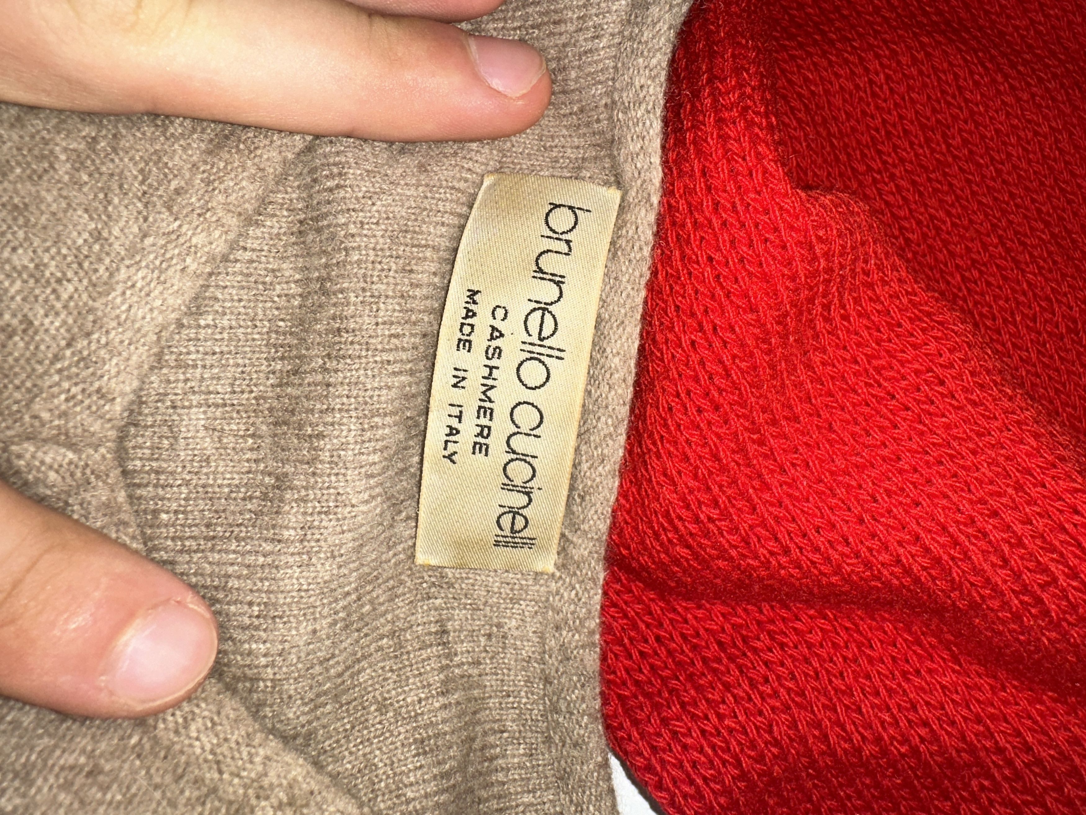 Brunello Cucinelli 1650$ Brunello Cucinelli Cashmere V Neck Oversize Size M L Size L / US 10 / IT 46 - 12 Thumbnail