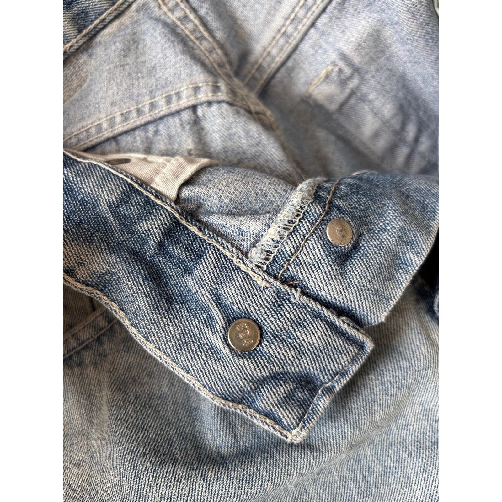 Levi's Vintage Levi’s 501 W31 L34 – USA Made – 90s Light Wash 524 Size US 31 - 6 Thumbnail