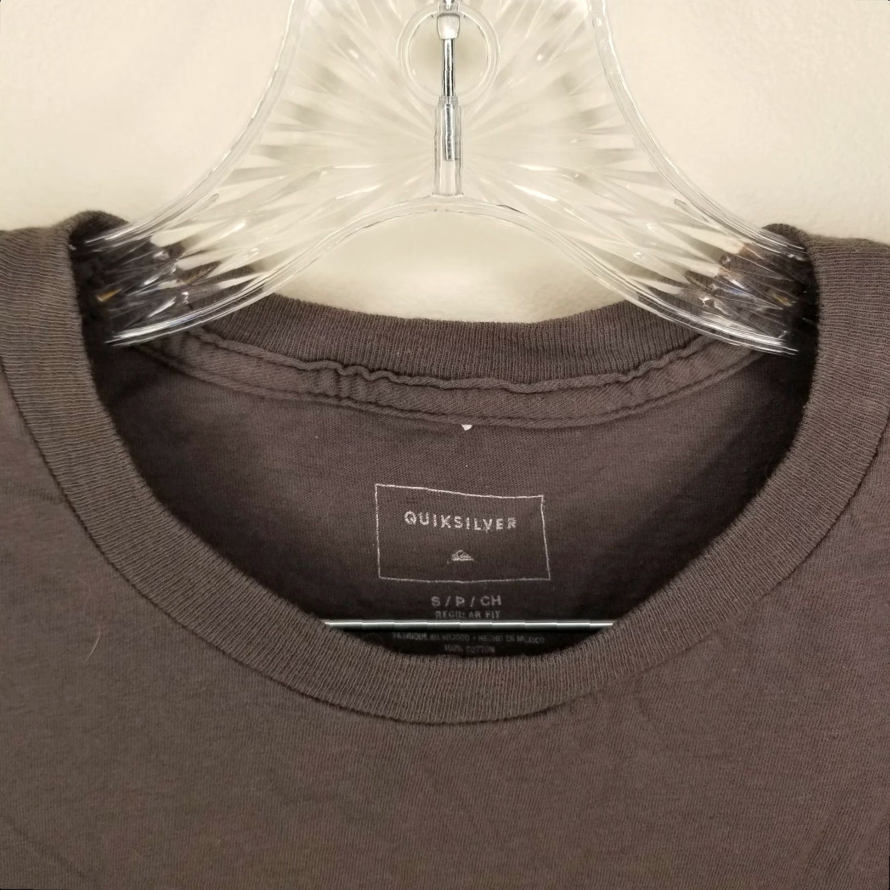 Quiksilver VINTAGE? No. Quiksilver T-Shirt Gray Short Sleeve Size S Women’s Shirt Adult Small Gray Quiksilver Women’s Short Sleeve Tee, Size S Size S / US 4 / IT 40 - 3 Thumbnail