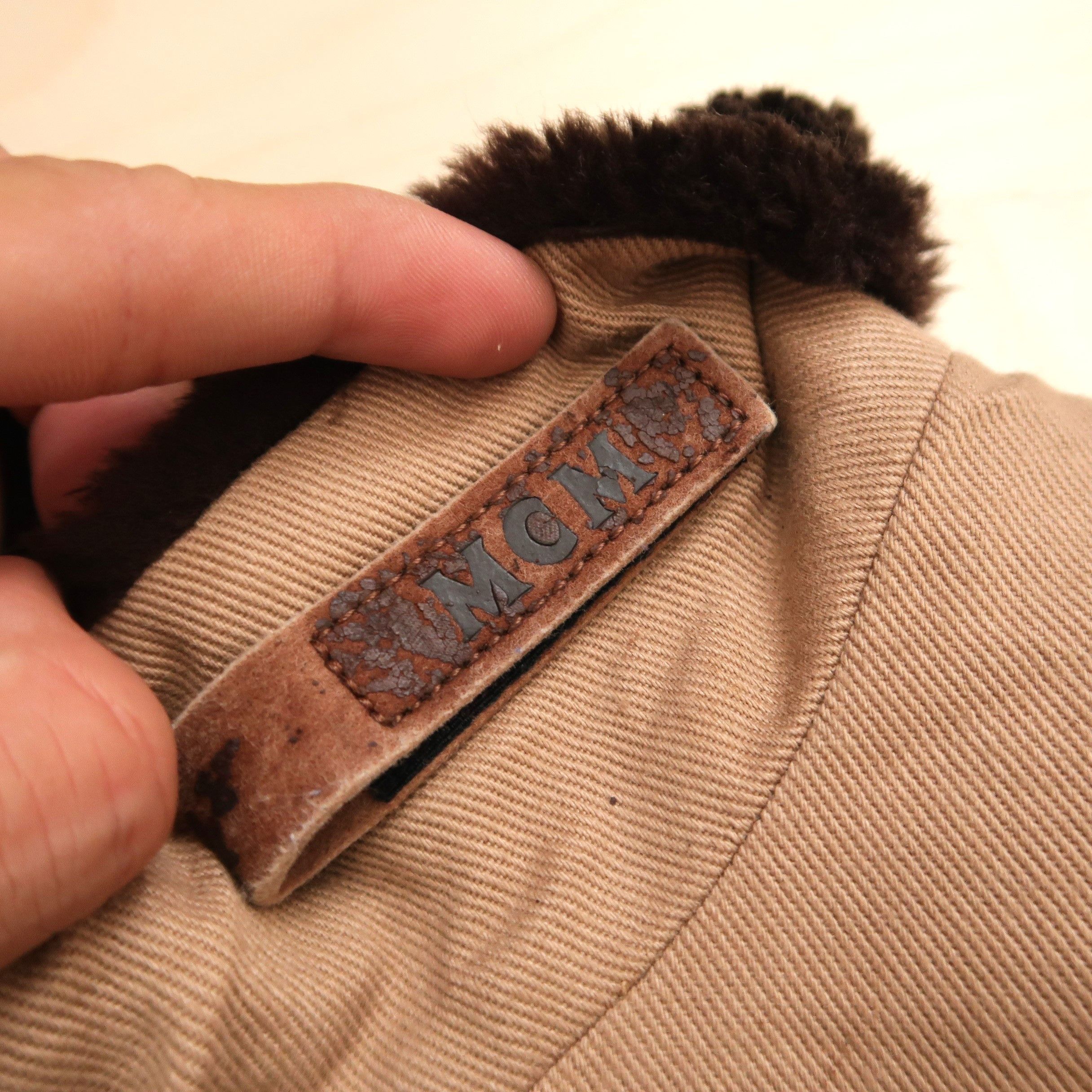 MCM 1990s MCM Legere Luxury Fur Faux Boxy Jacket Size US M / EU 48-50 / 2 - 7 Thumbnail