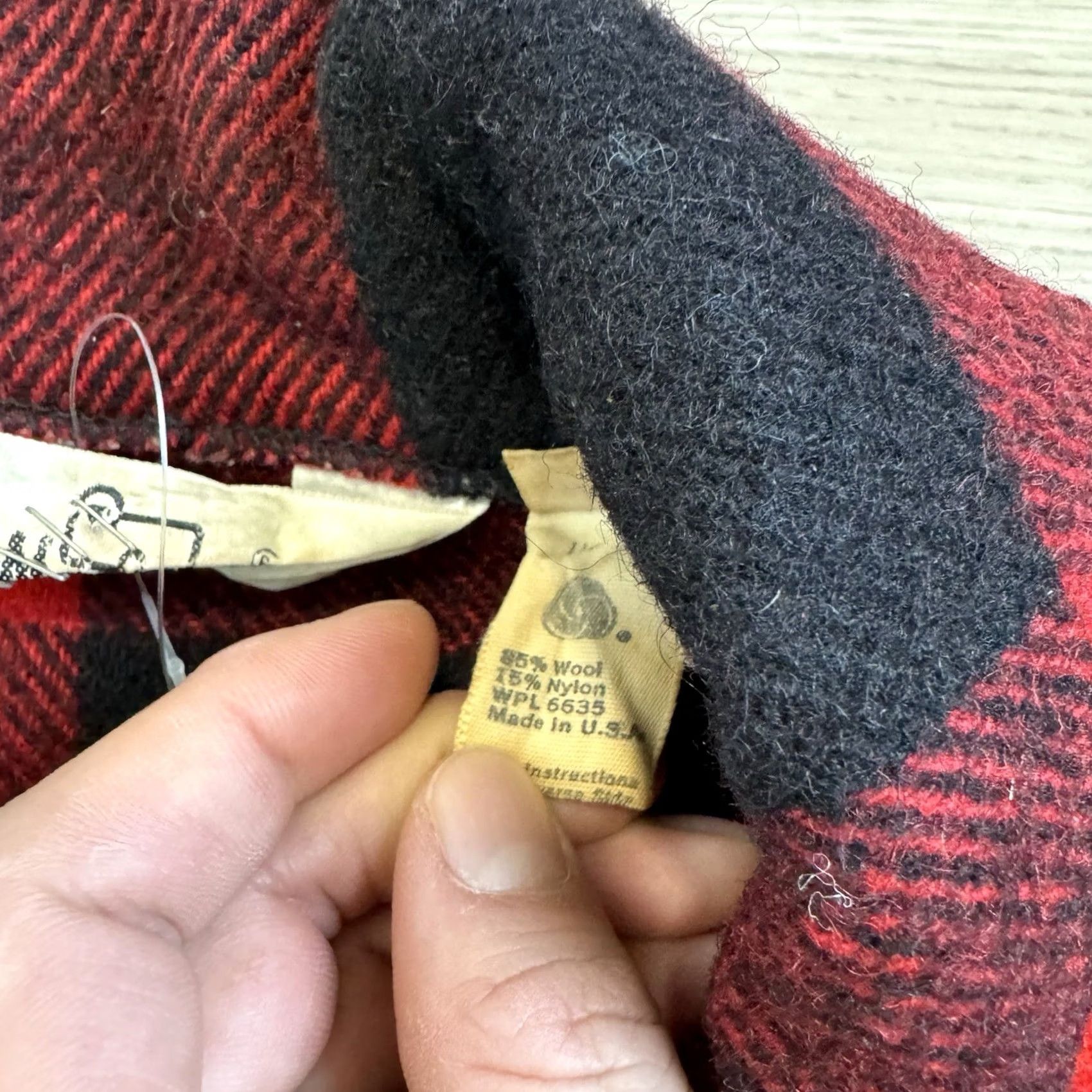 Vintage VINTAGE Woolrich Jacket Mid-Length Full Zip Plaid Wool Red Black Buffalo Coat Sz L Mens Size US L / EU 52-54 / 3 - 5 Thumbnail