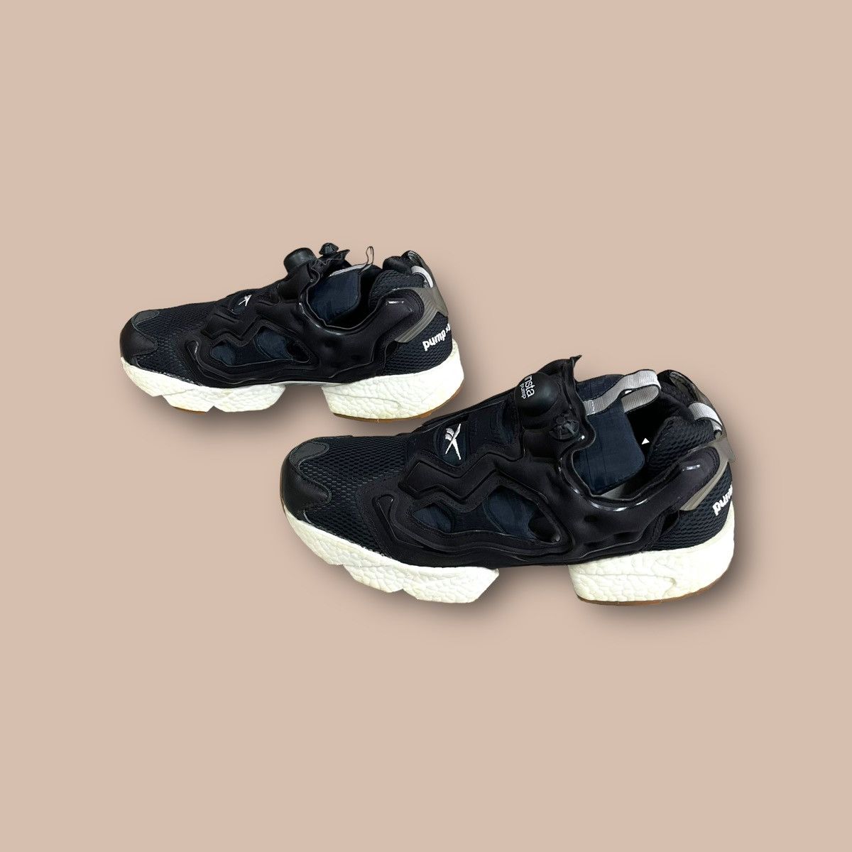 Reebok Reebok InstaPump Fury x Boost 'Black Gum Size US 9.5 / EU 42-43 - 2 Thumbnail