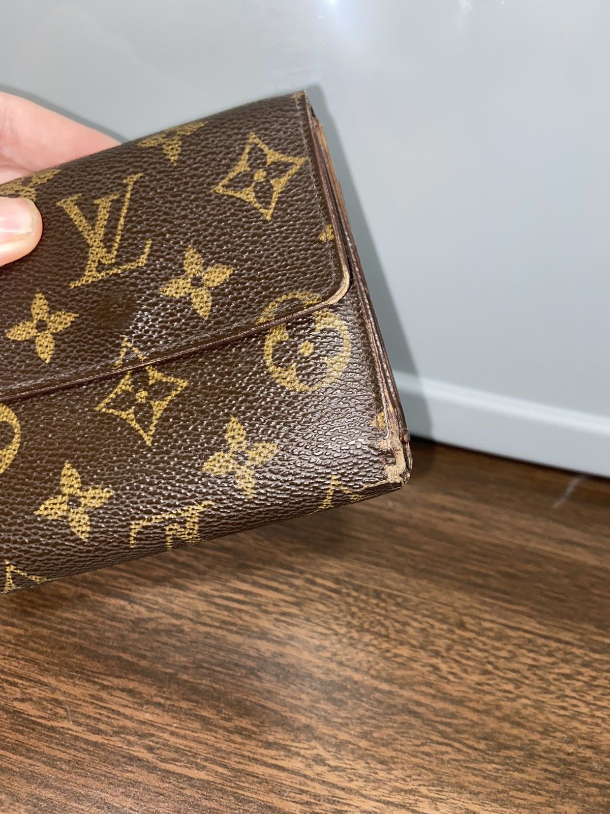 Louis Vuitton LV Bi-Fold Monogram Wallet Size ONE SIZE - 8 Thumbnail