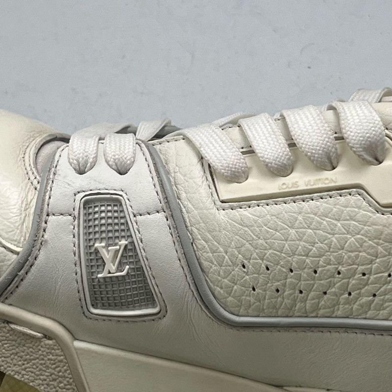 Louis Vuitton Louis Vuitton White Low-Top Trainer Sneakers -2508 Size US 10.5 / IT 40.5 - 8 Thumbnail