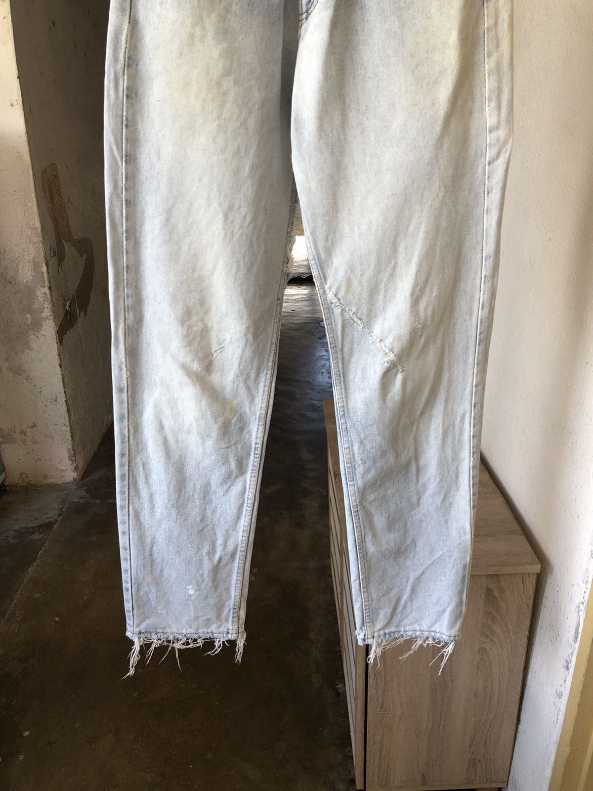 Burberry Vintage Burberry Distressed Denim Jeans Size 28" / US 6 / IT 42 - 4 Thumbnail