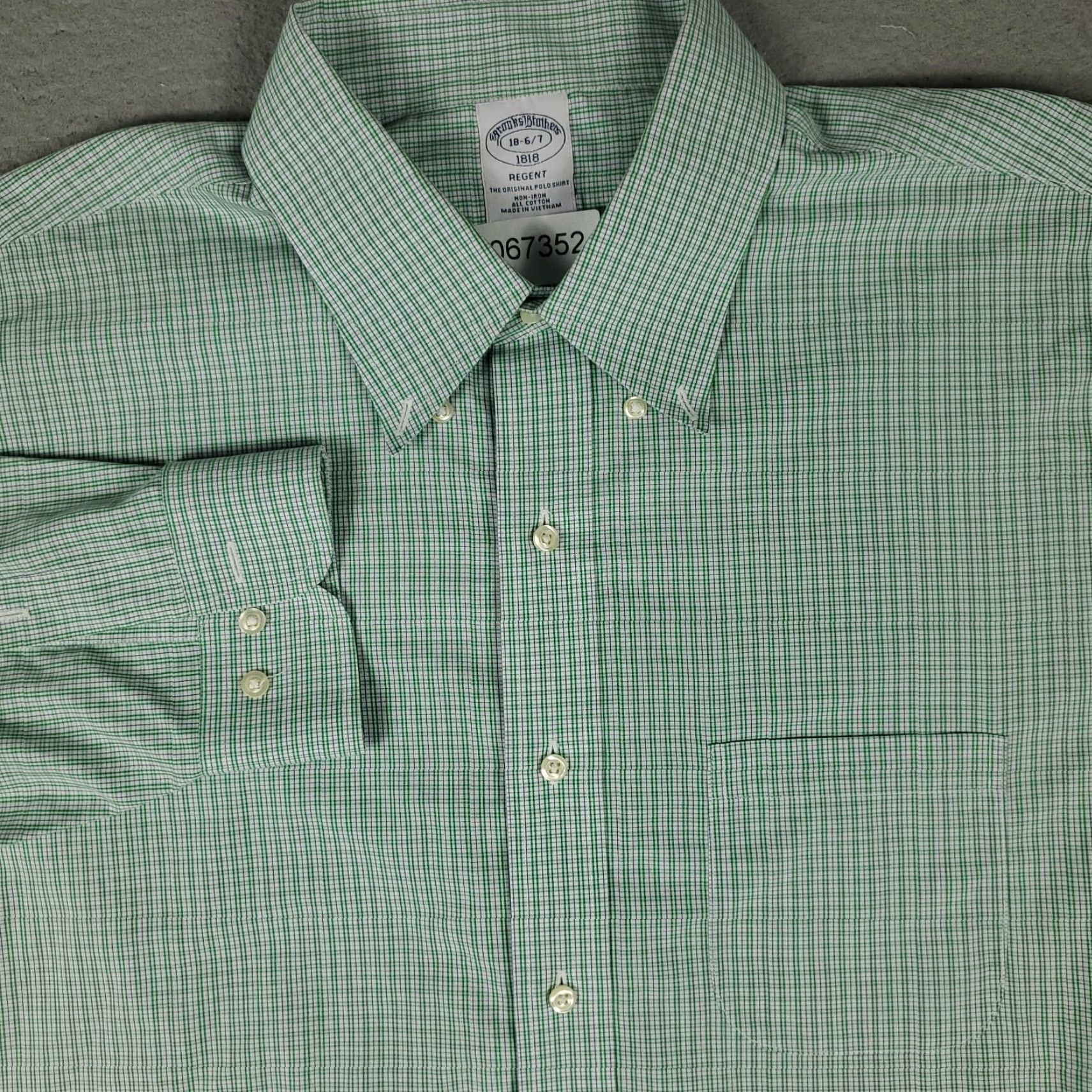 Brooks Brothers Brooks Brothers Shirt Mens 18 Green Plaid Button Up Long Sleeve Regular Size 18 Cotton Dress Shirt Size US XXL / EU 58 / 5 - 2 Thumbnail