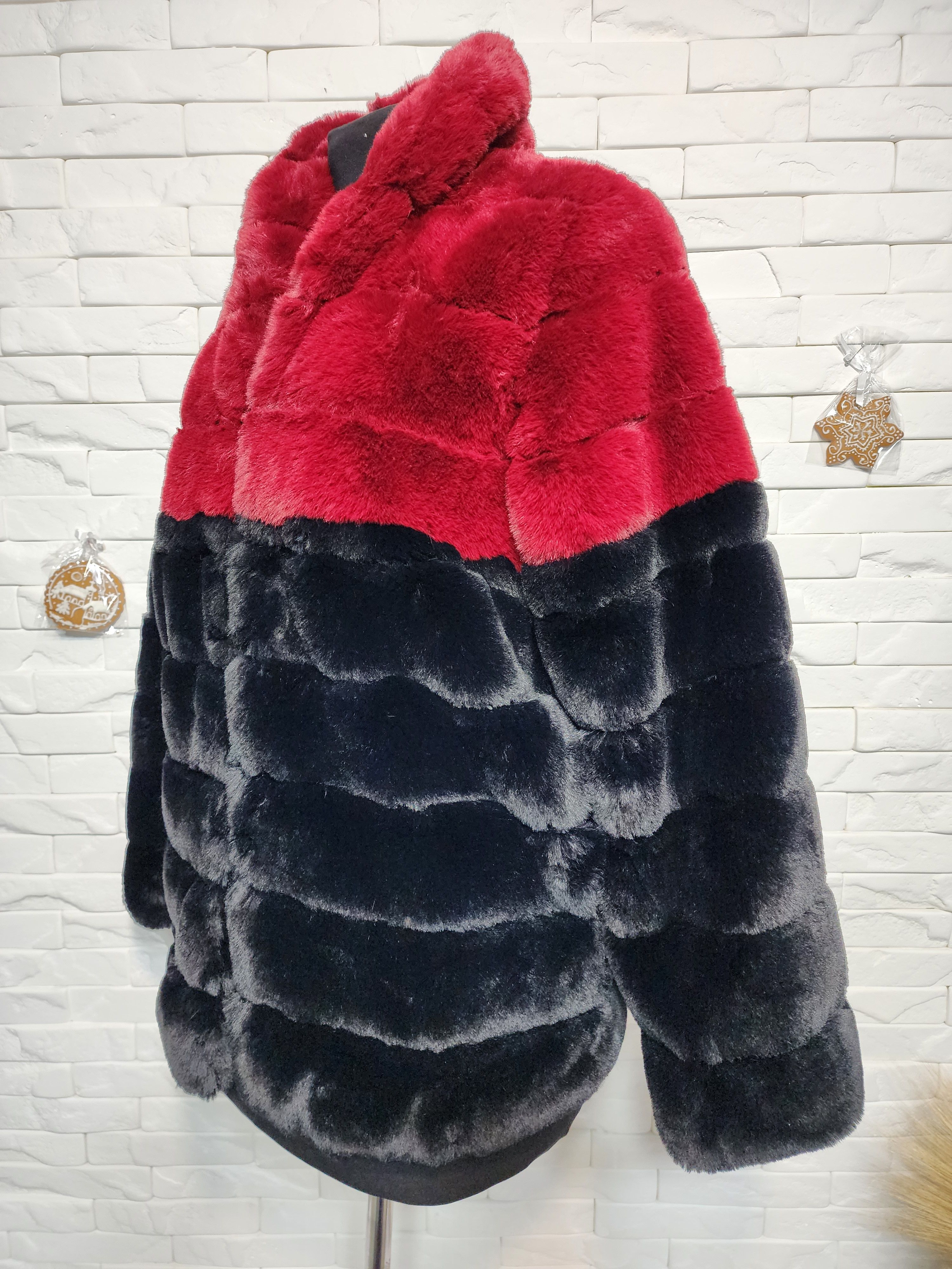 Furla Red @ Black Faux Fur Coat: Women's Warm Winter Outerwear Size M / US 6-8 / IT 42-44 - 2 Thumbnail