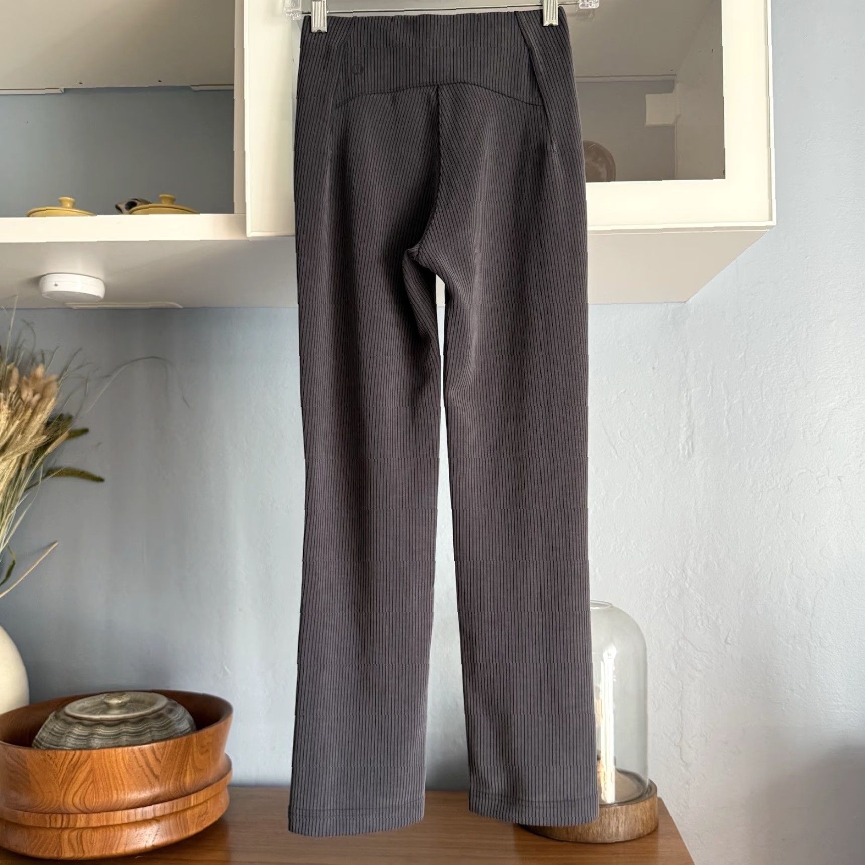 Lululemon Lululemon Ribbed Softstreme Zip-Leg High-Rise Cropped Pant Black Gray Size 2 Women Cropped Pant with Pockets Size 26" / US 2 / IT 38 - 3 Thumbnail