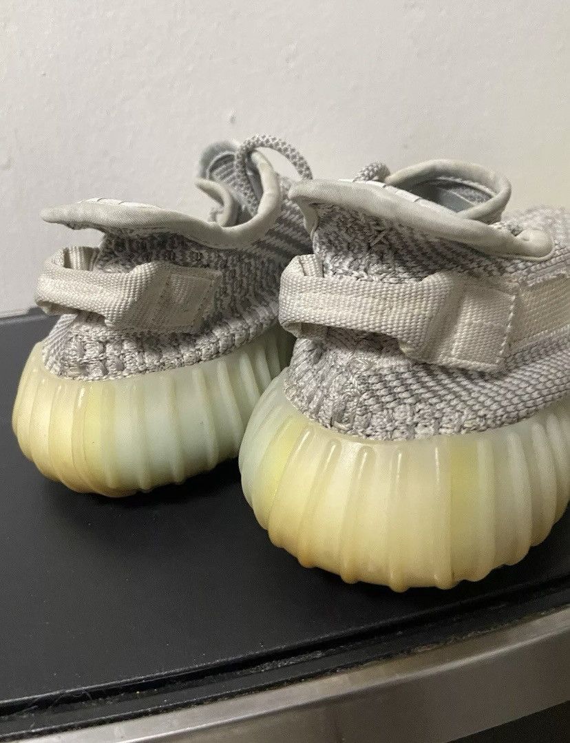 Adidas × Kanye West × Yeezy Adidas Yeezy Boost 350 V2 Static Non Reflective EF2905 US 6 Size US 6 / EU 39 - 6 Thumbnail