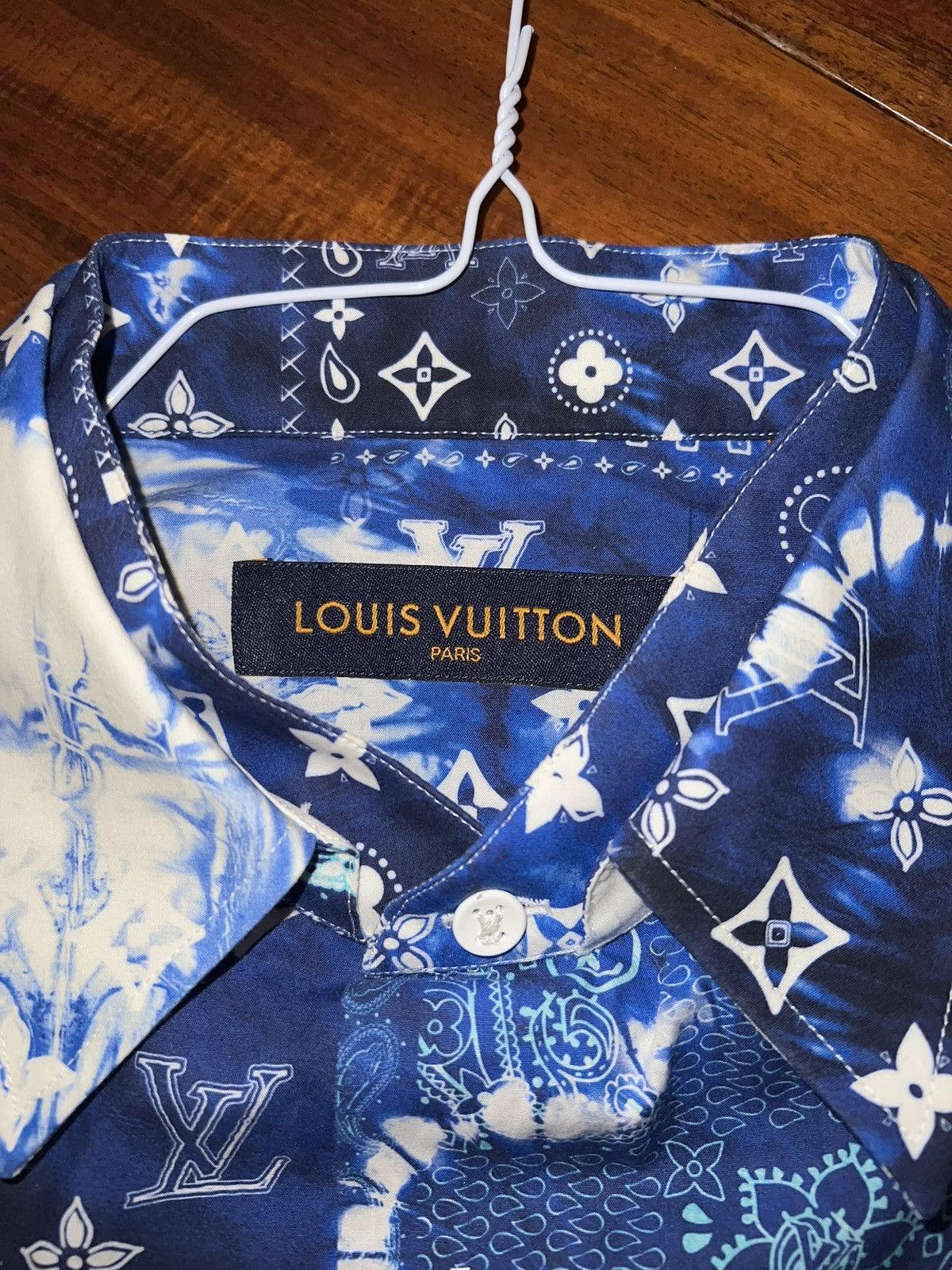 Louis Vuitton Monogram Bandana LV shirt Size US S / EU 44-46 / 1 - 4 Thumbnail