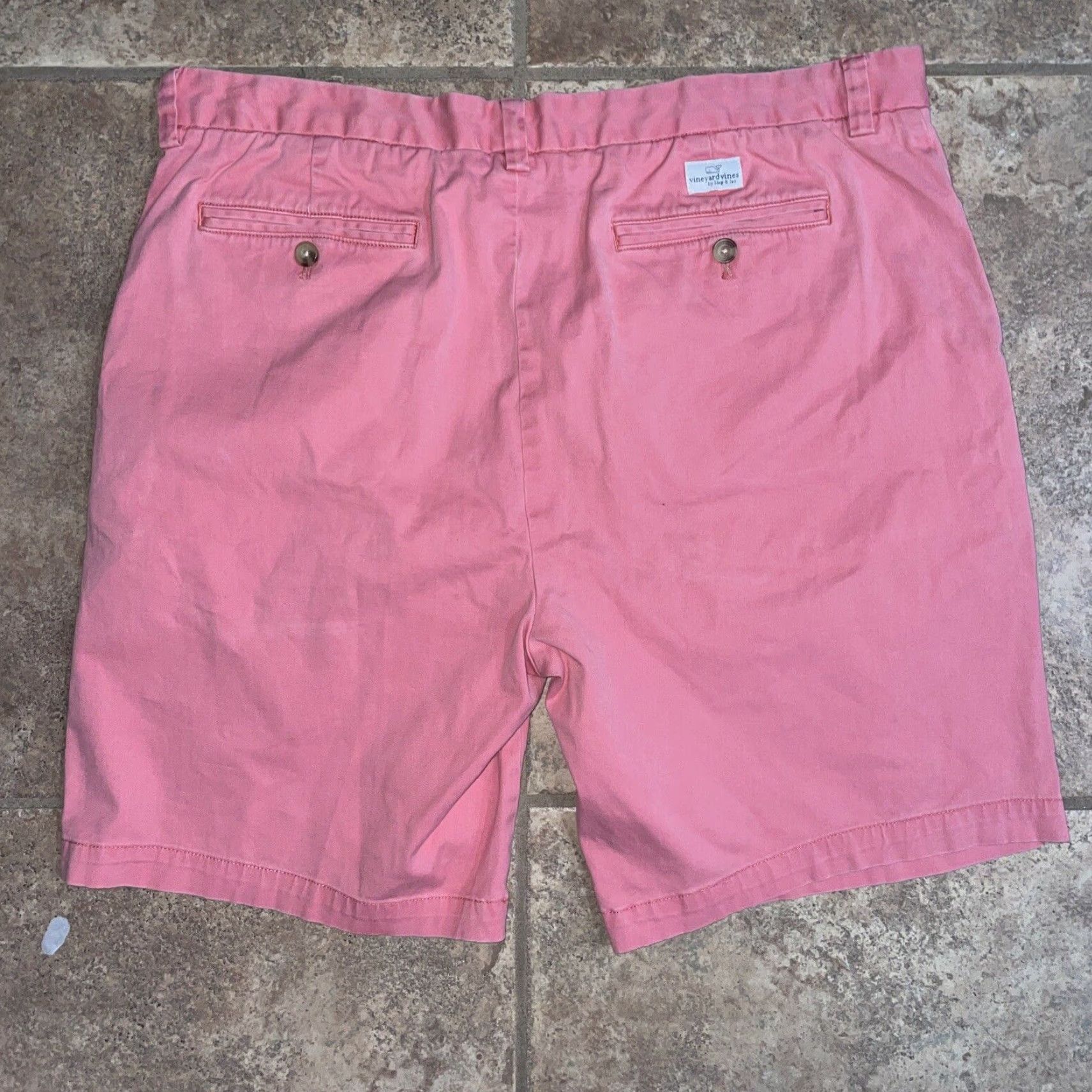 Vineyard Vines Vinyard Vines Men’s Pink Bermuda Shorts Size 38 Size US 38 / EU 54 - 4 Thumbnail