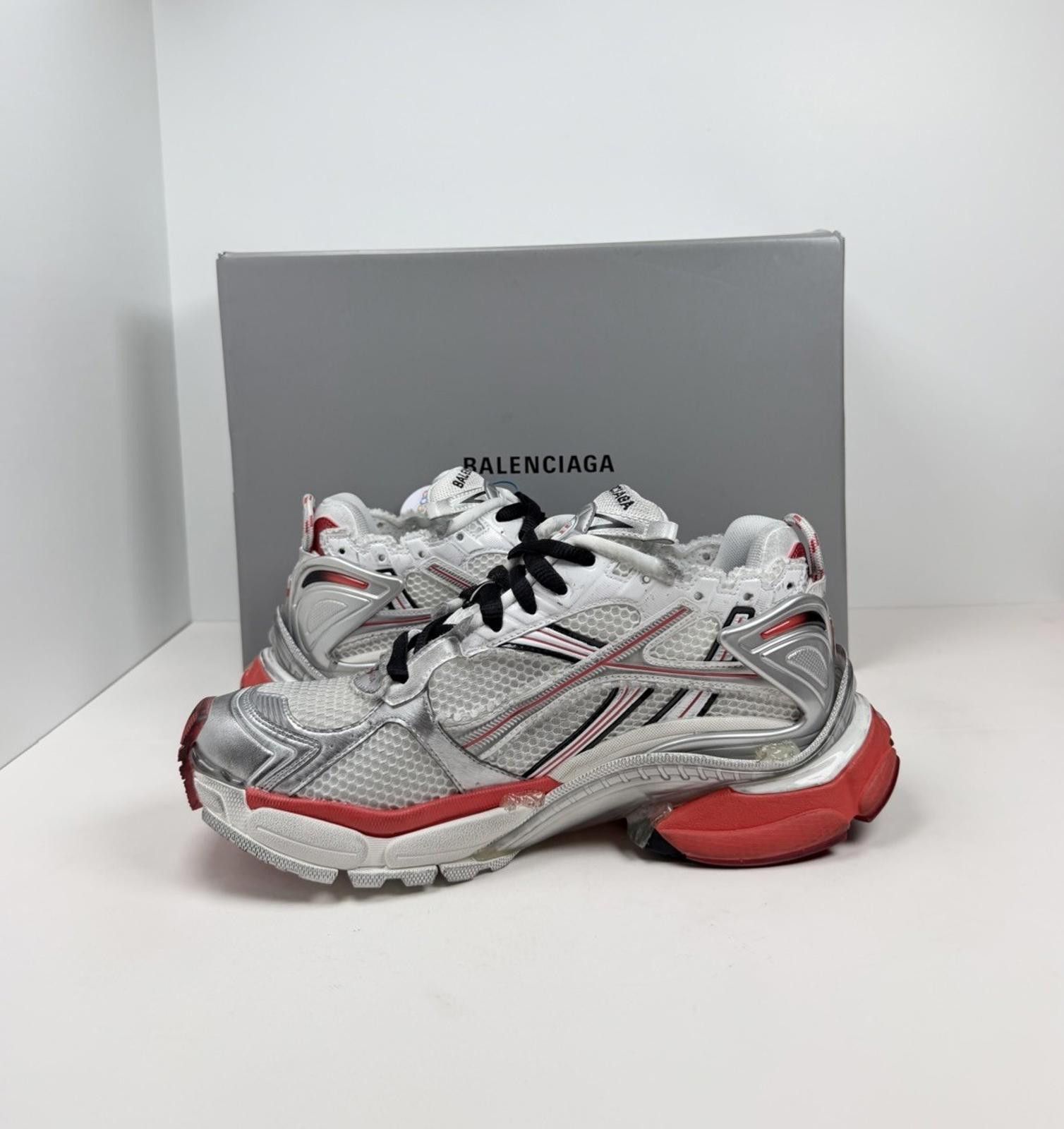 Balenciaga Size 43EU/10US - Balenciaga Runner White Red Black Size US 10 / EU 43 - 5 Thumbnail