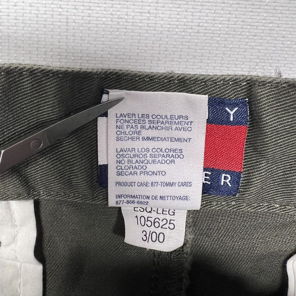 Tommy Hilfiger × Vintage VTG Tommy Hilfiger Shorts Green Chino Bermuda Olive Button Size US 32 / EU 48 - 7 Thumbnail