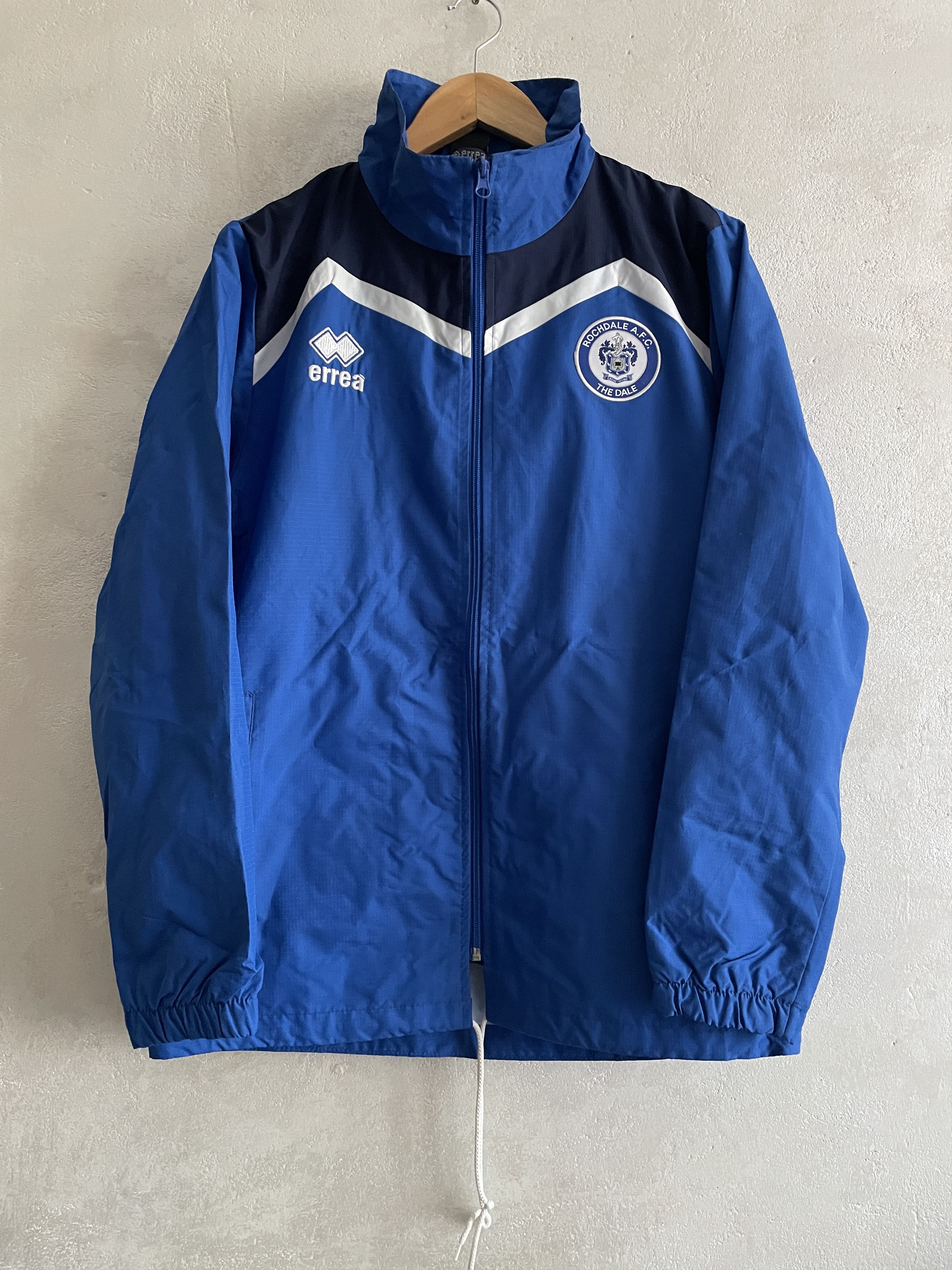 Errea AFC Rochdale Rain Training Track Jacket Soccer Coat Size US S / EU 44-46 / 1 - 1 Thumbnail